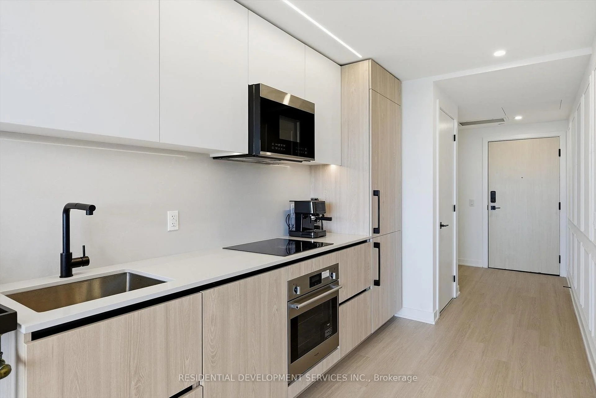 Photo 16 of Unit 1109, 699 Sheppard Avenue E, North York, Bayview Village — HOMEH