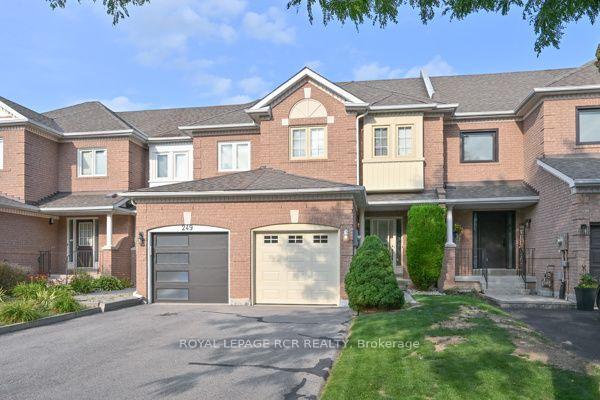 Photo 1 of 251 Denise Circle, Newmarket, Summerhill Estates — HOMEH