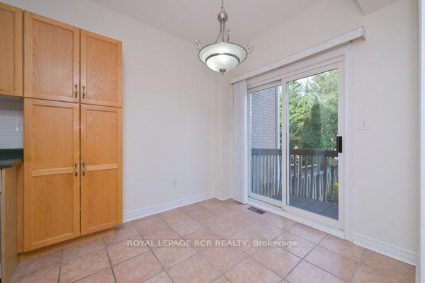 Photo 14 of 251 Denise Circle, Newmarket, Summerhill Estates — HOMEH