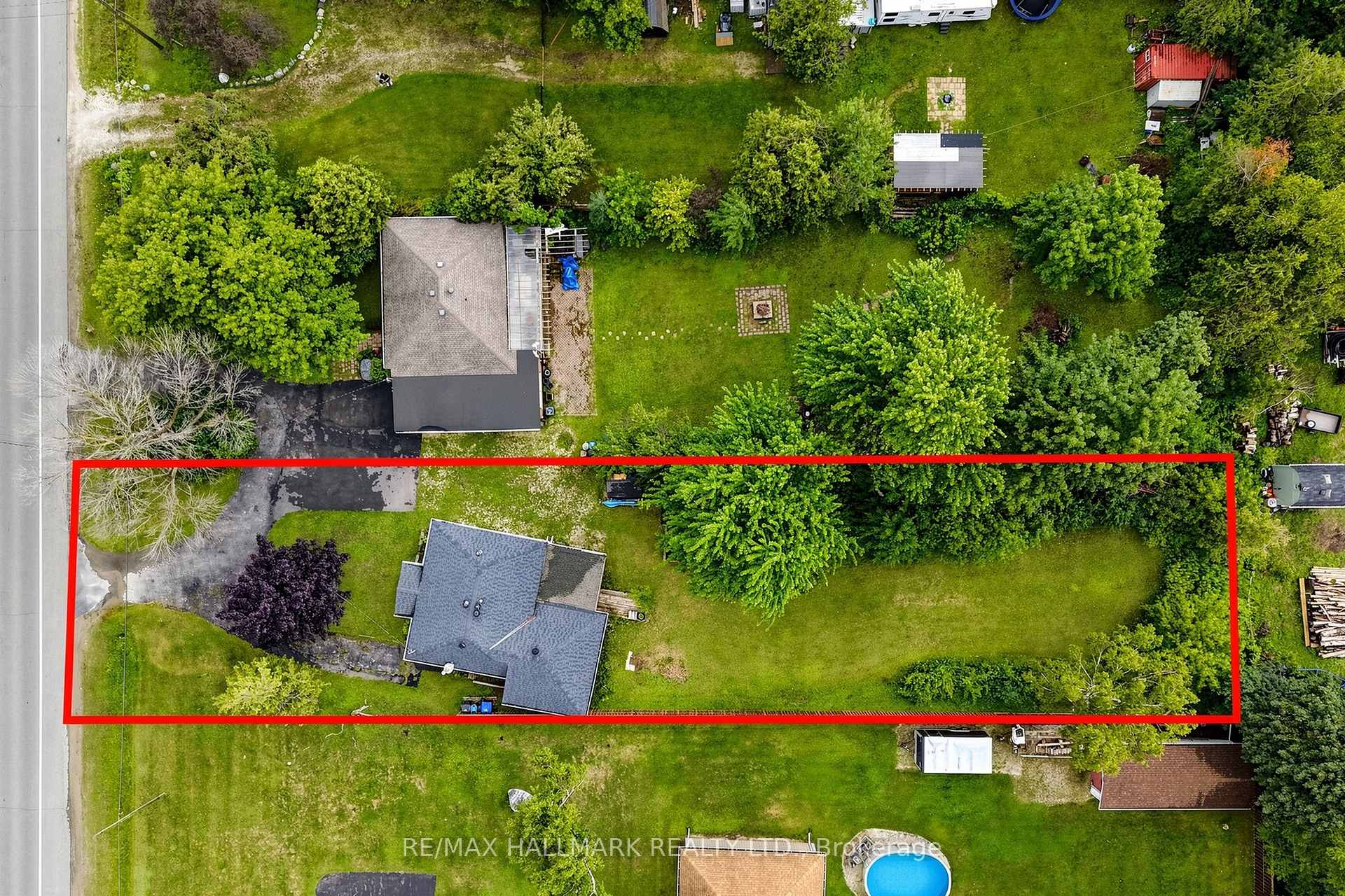 Photo 3 of 9775 Beachwood Road, Collingwood — HOMEH