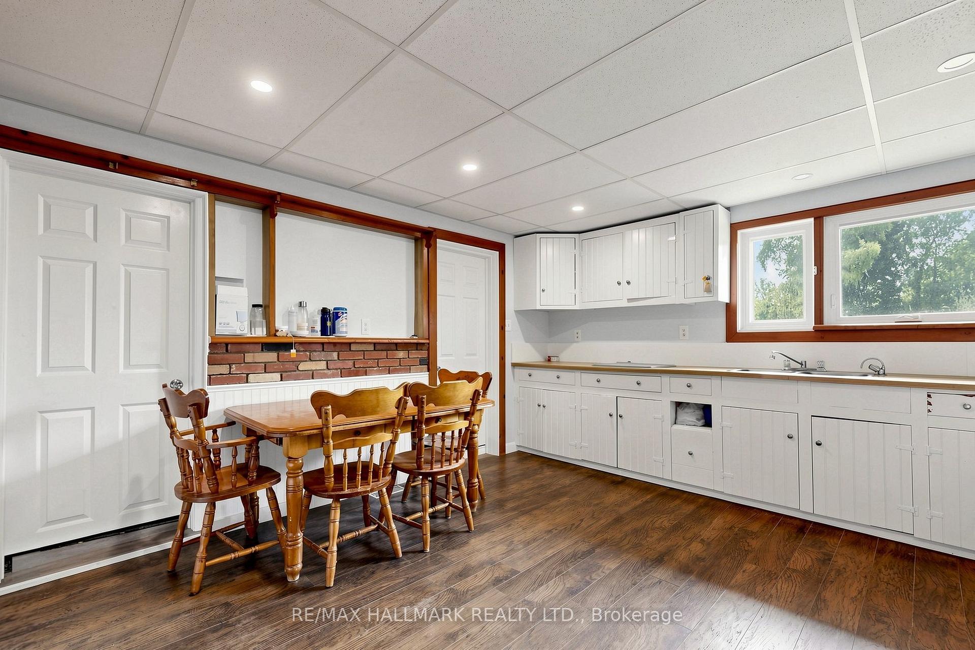 Photo 10 of 9775 Beachwood Road, Collingwood — HOMEH