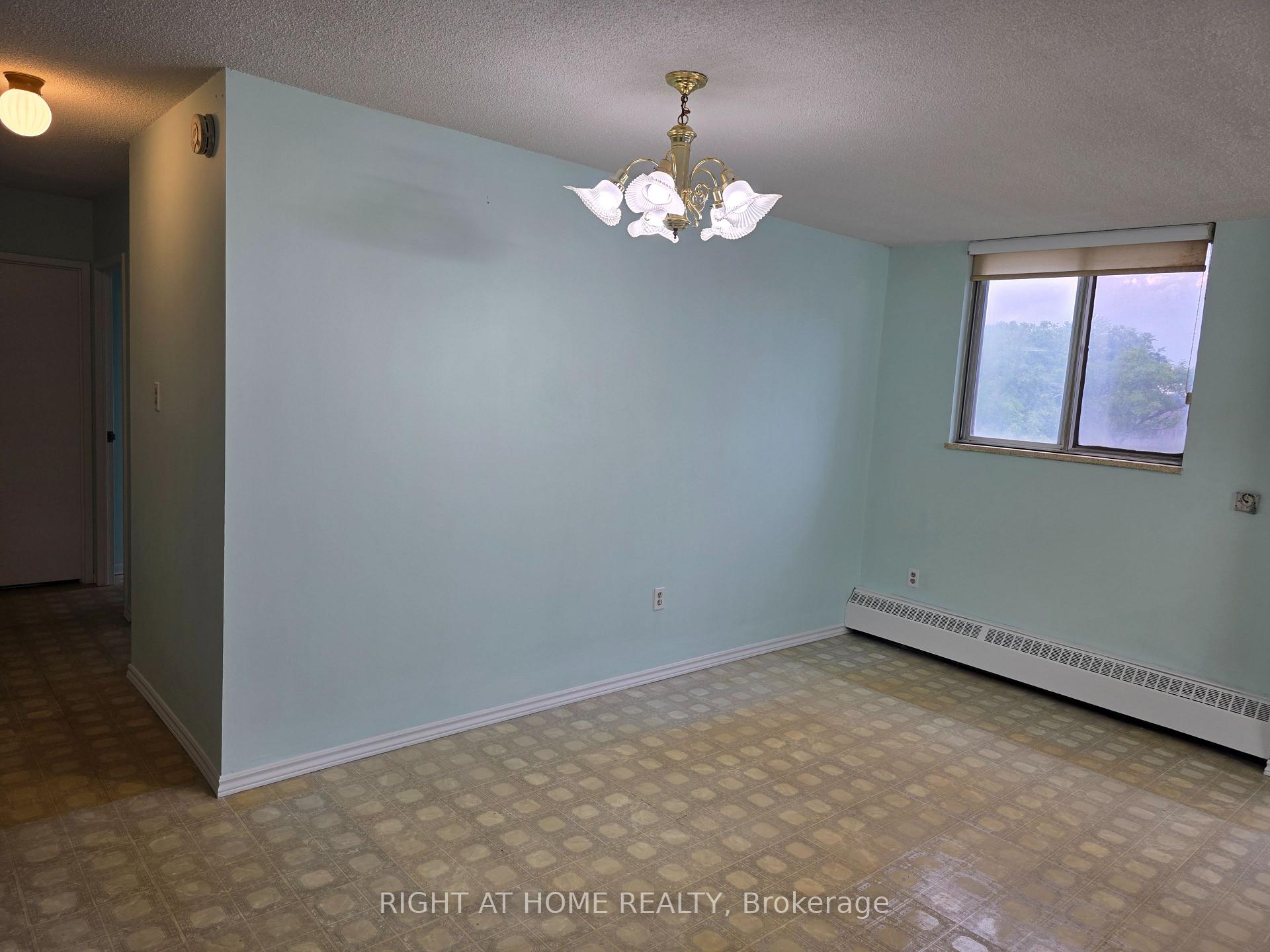 Photo 6 of Unit 302, 50 Lotherton Pathway, North York, Yorkdale-Glen Park — HOMEH