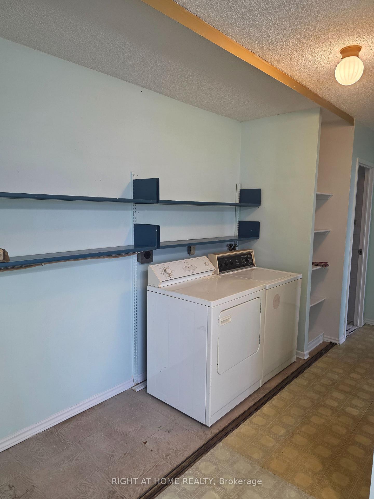 Photo 9 of Unit 302, 50 Lotherton Pathway, North York, Yorkdale-Glen Park — HOMEH