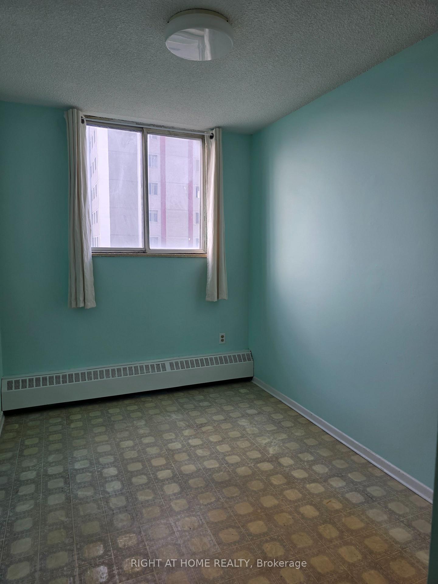 Photo 12 of Unit 302, 50 Lotherton Pathway, North York, Yorkdale-Glen Park — HOMEH