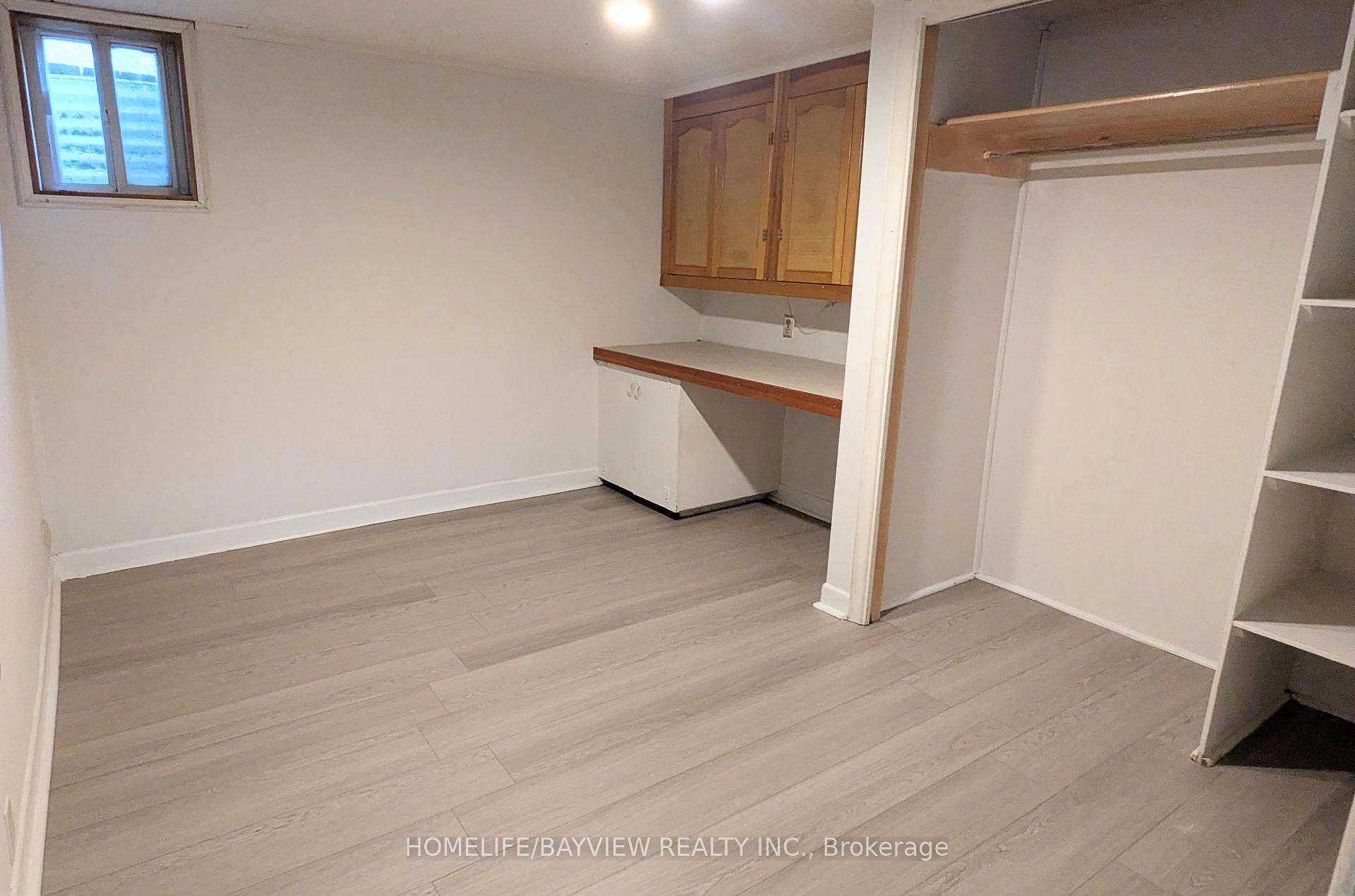 Photo 18 of 44 Starlight Crescent, Richmond Hill, Mill Pond — HOMEH
