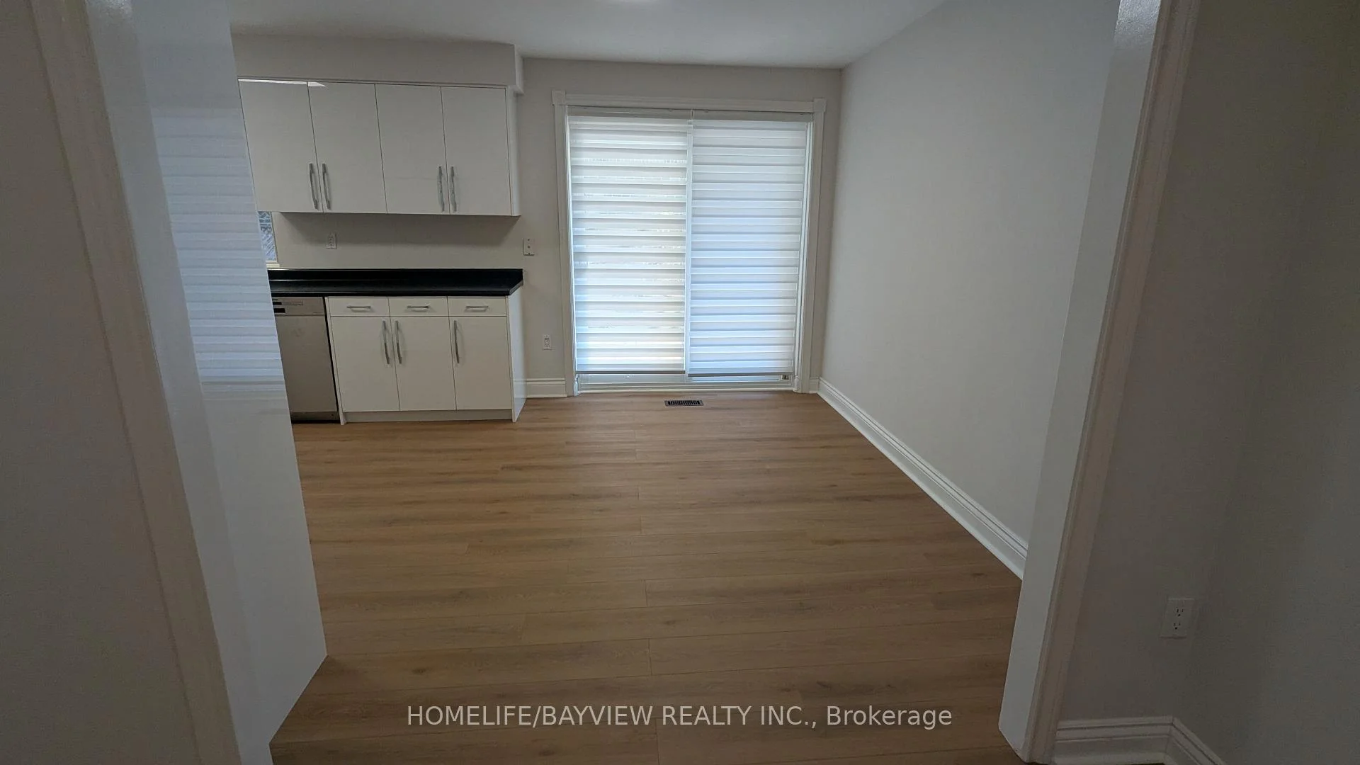 Photo 31 of 44 Starlight Crescent, Richmond Hill, Mill Pond — HOMEH