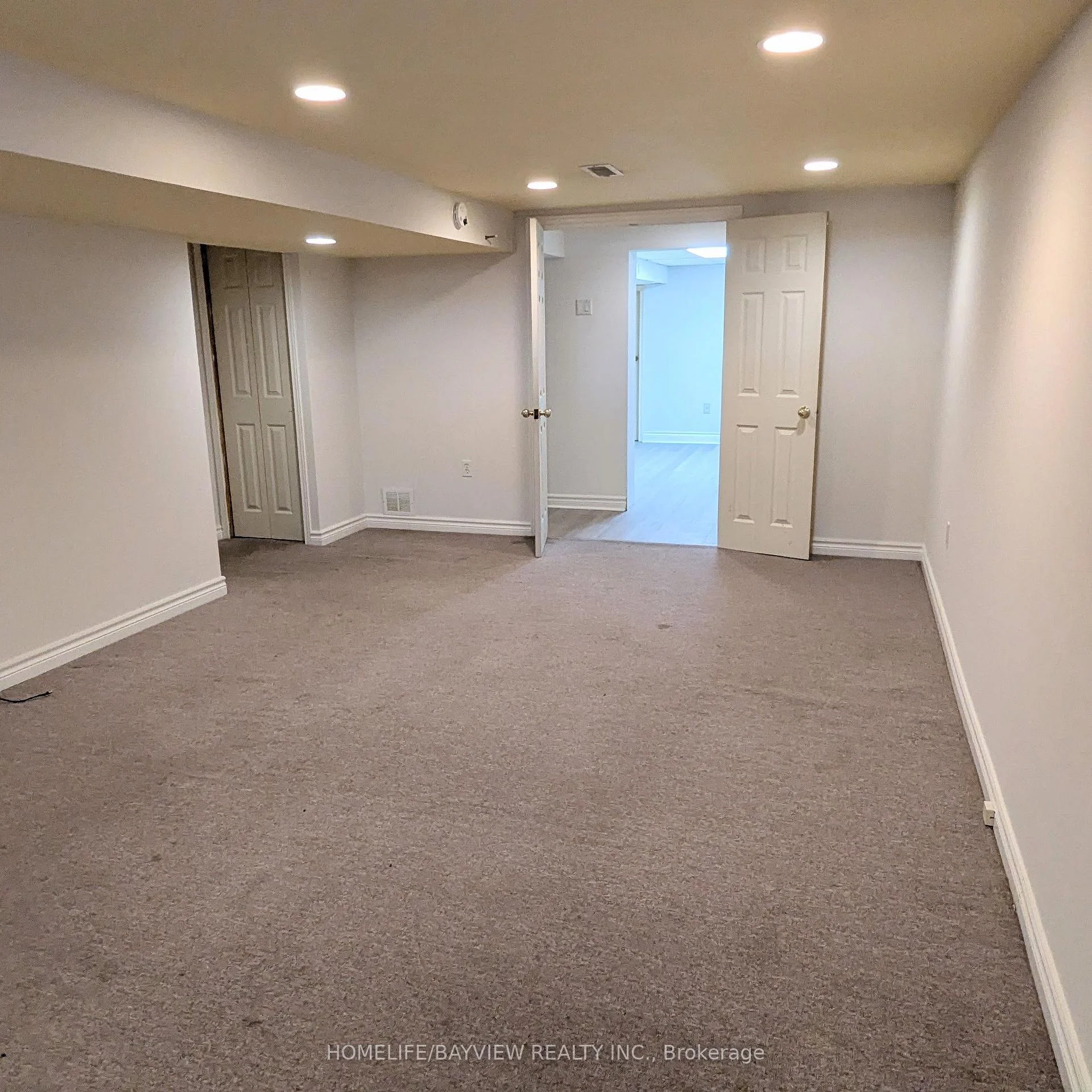 Photo 39 of 44 Starlight Crescent, Richmond Hill, Mill Pond — HOMEH