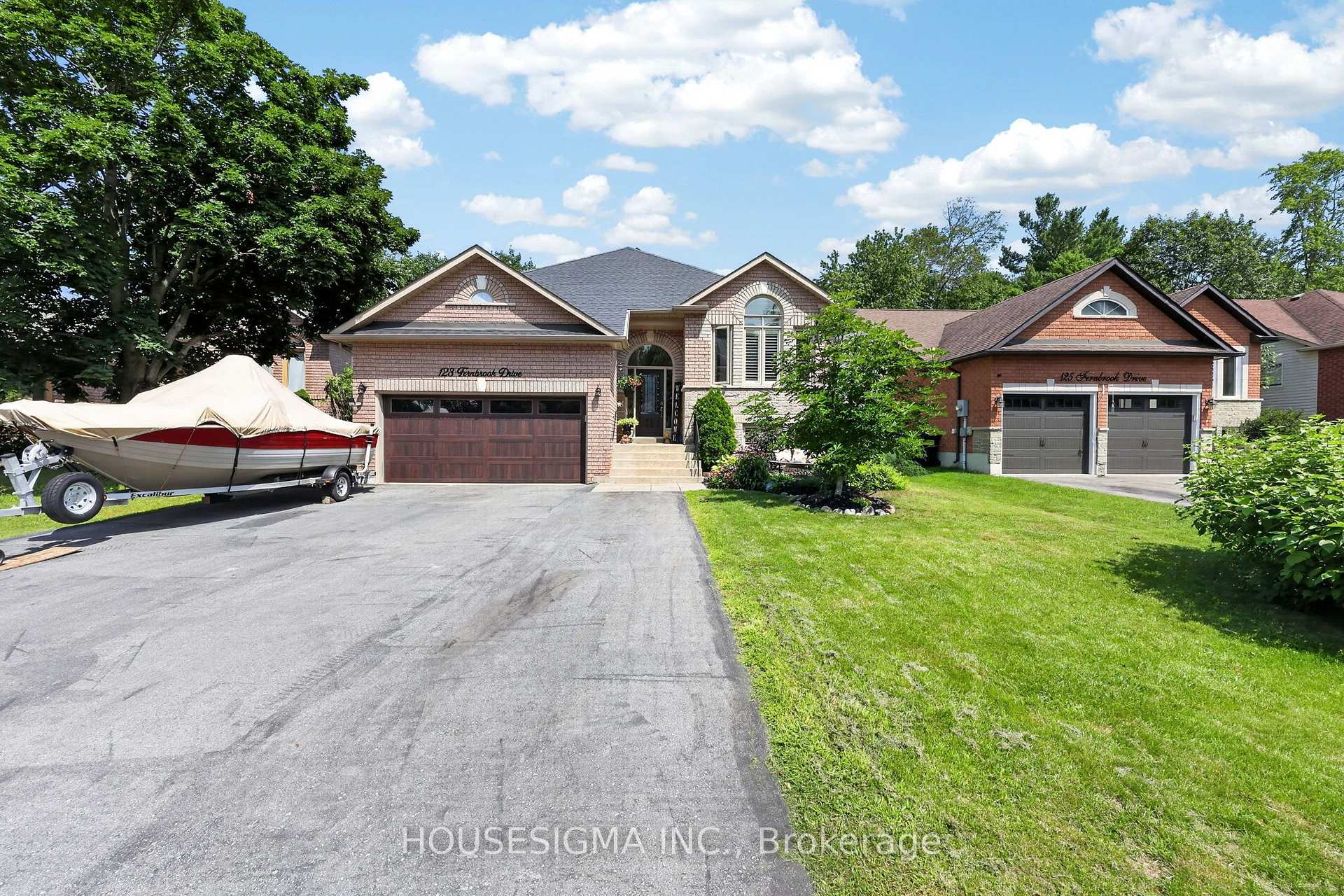 Photo 2 of 123 Fernbrook Drive, Wasaga Beach — HOMEH