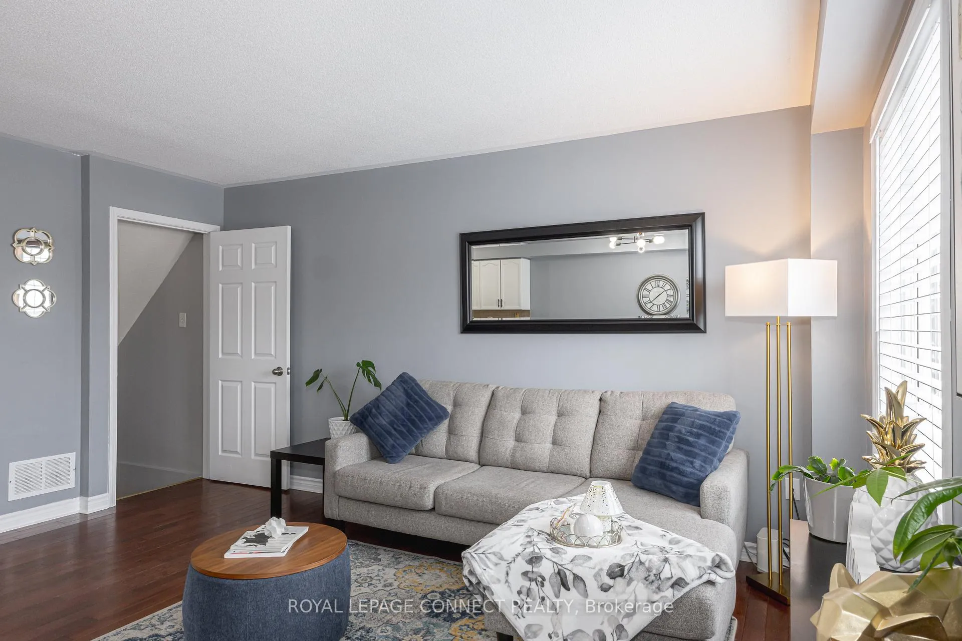 Photo 14 of 24 Annisson Court, Clarington, Bowmanville — HOMEH