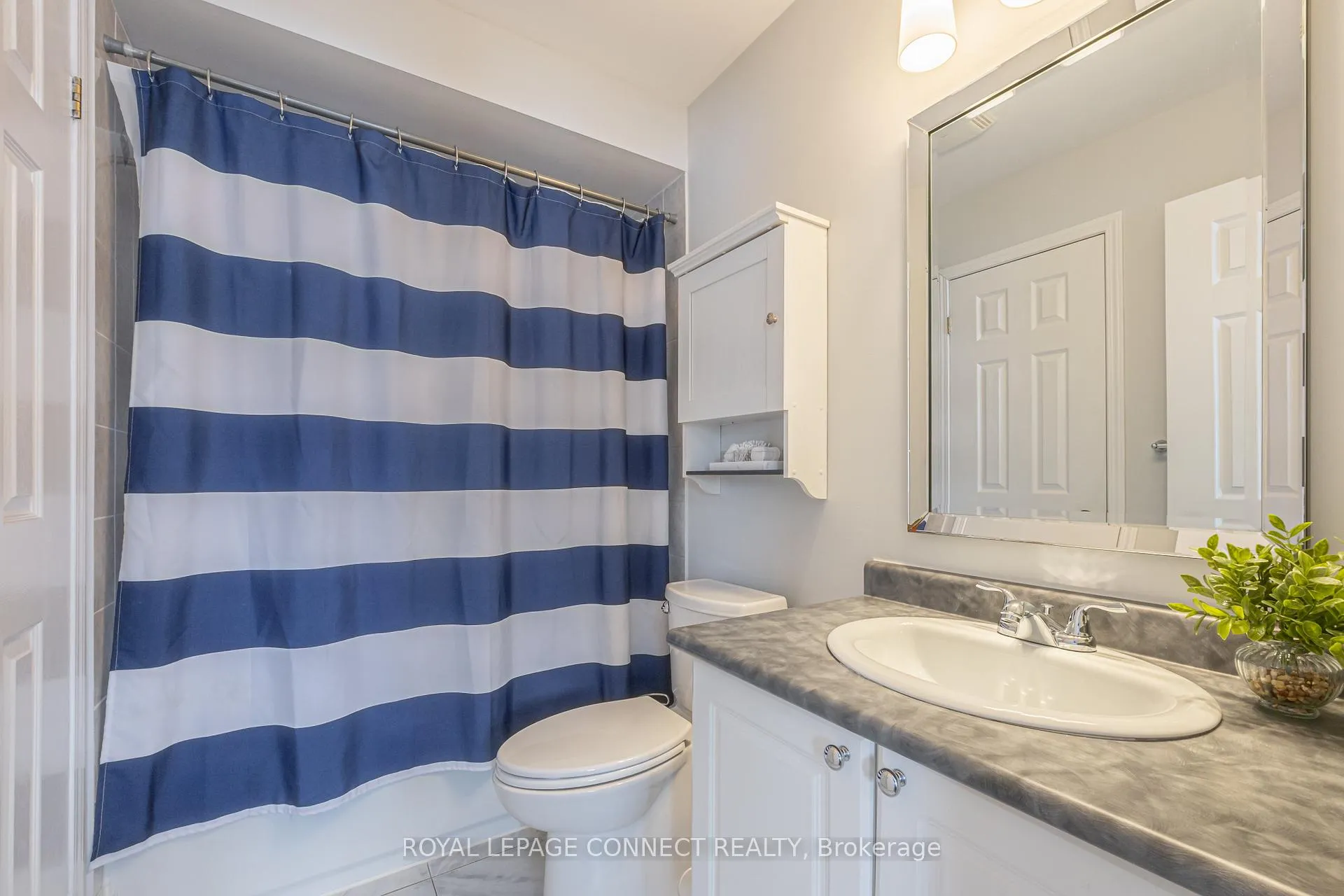 Photo 21 of 24 Annisson Court, Clarington, Bowmanville — HOMEH