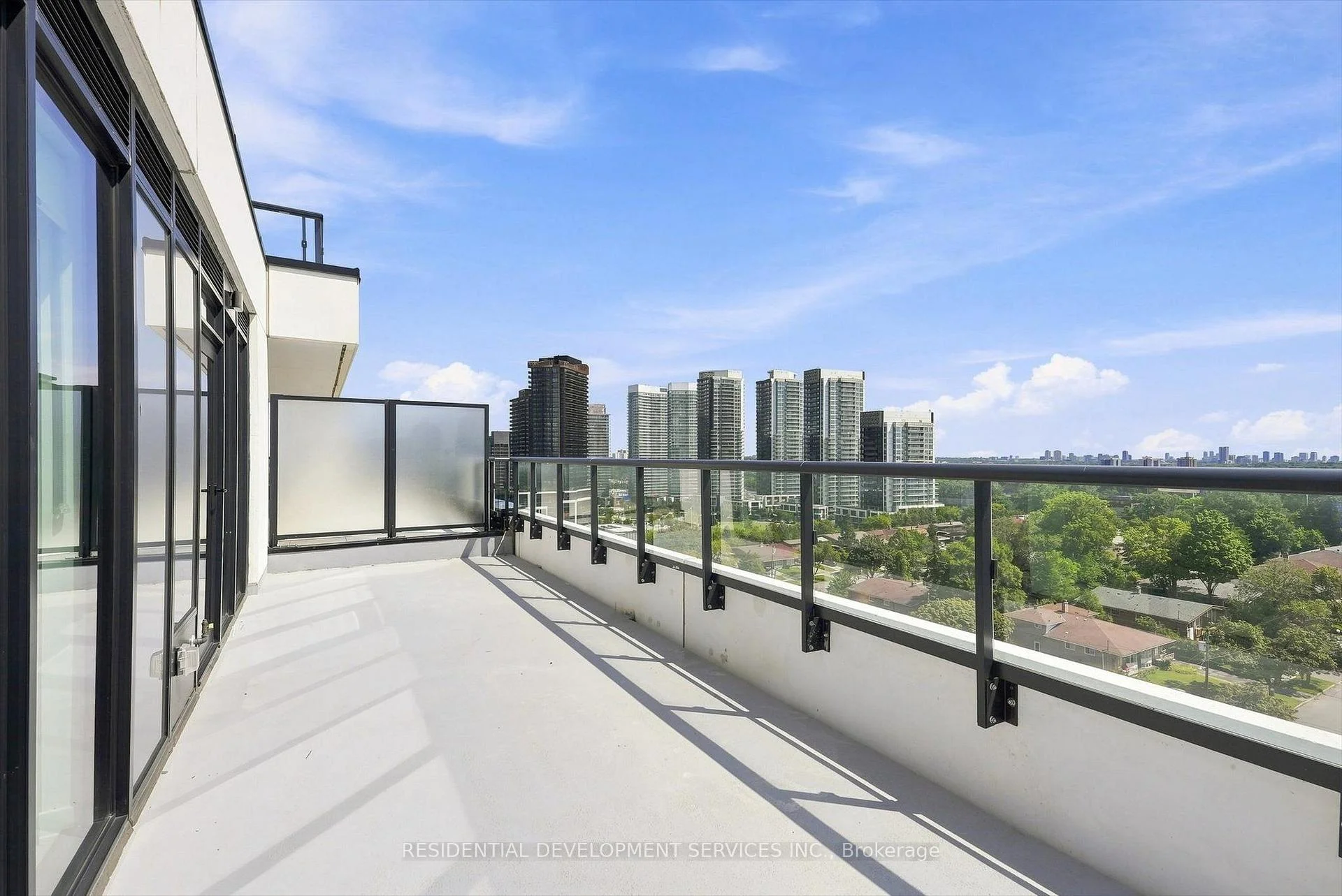 Photo 24 of Unit 1103, 699 Sheppard Avenue E, North York, Bayview Village — HOMEH