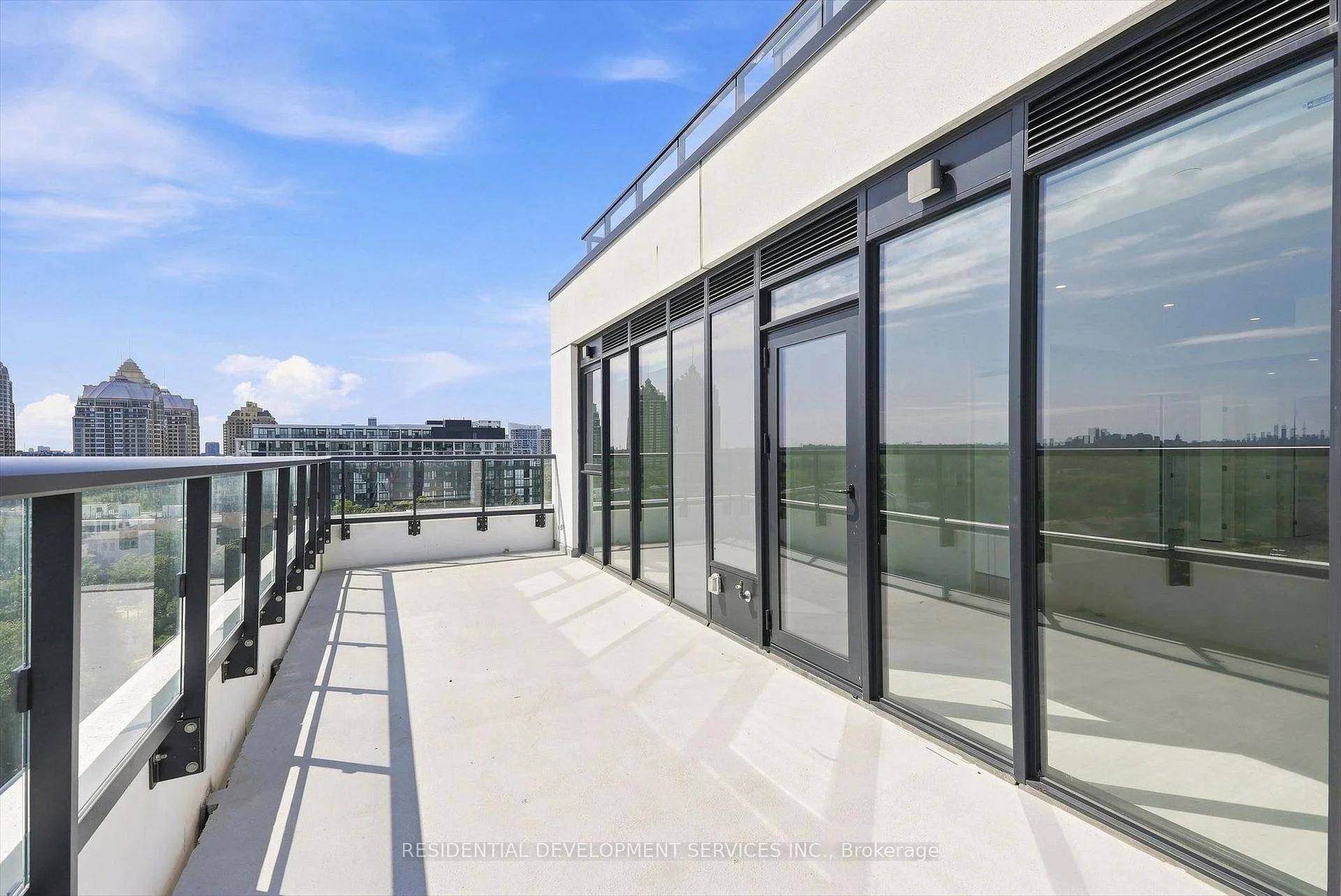 Photo 25 of Unit 1103, 699 Sheppard Avenue E, North York, Bayview Village — HOMEH