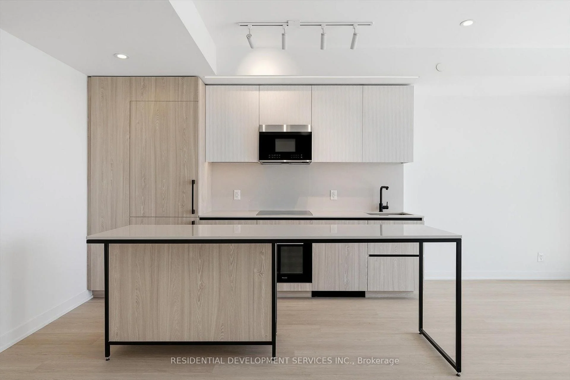 Photo 34 of Unit 1103, 699 Sheppard Avenue E, North York, Bayview Village — HOMEH