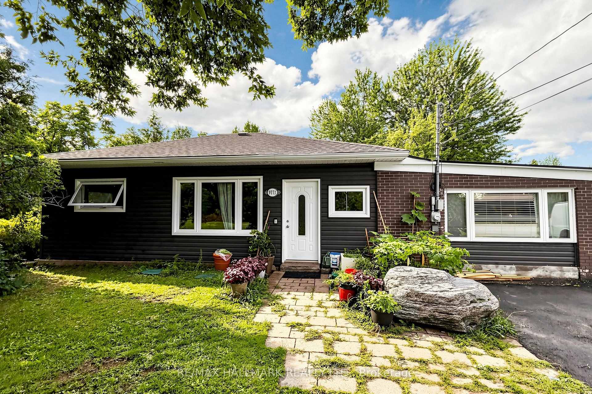Photo 4 of 9771 Beachwood Road, Collingwood — HOMEH