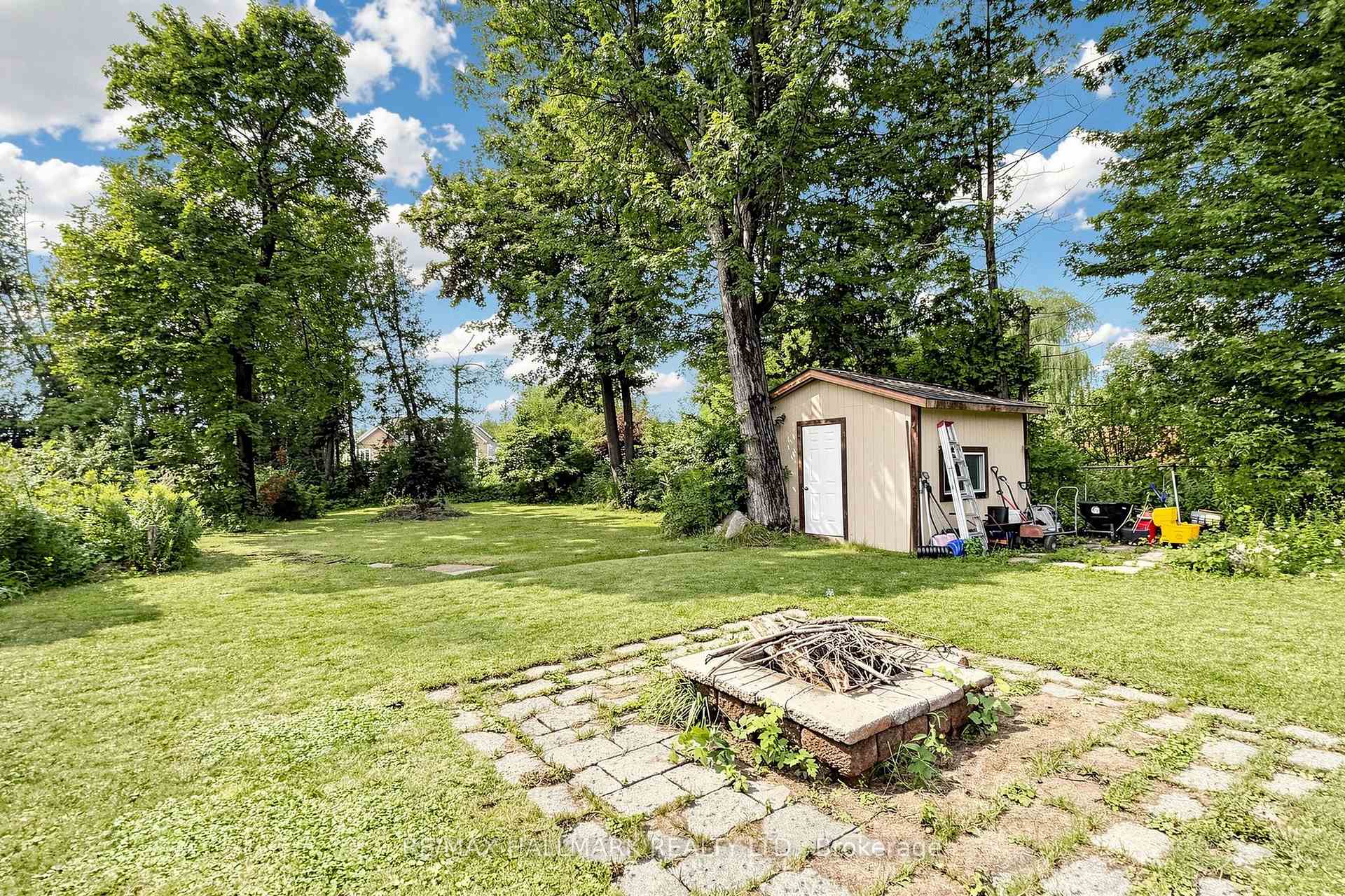 Photo 12 of 9771 Beachwood Road, Collingwood — HOMEH