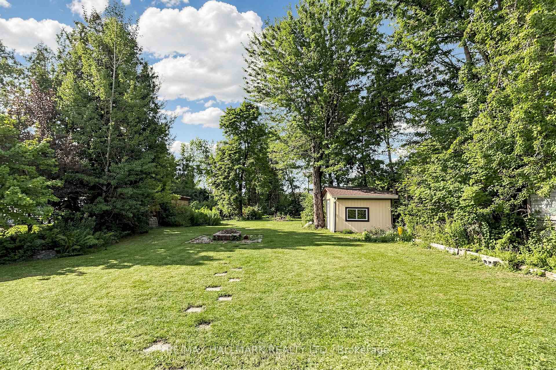 Photo 13 of 9771 Beachwood Road, Collingwood — HOMEH