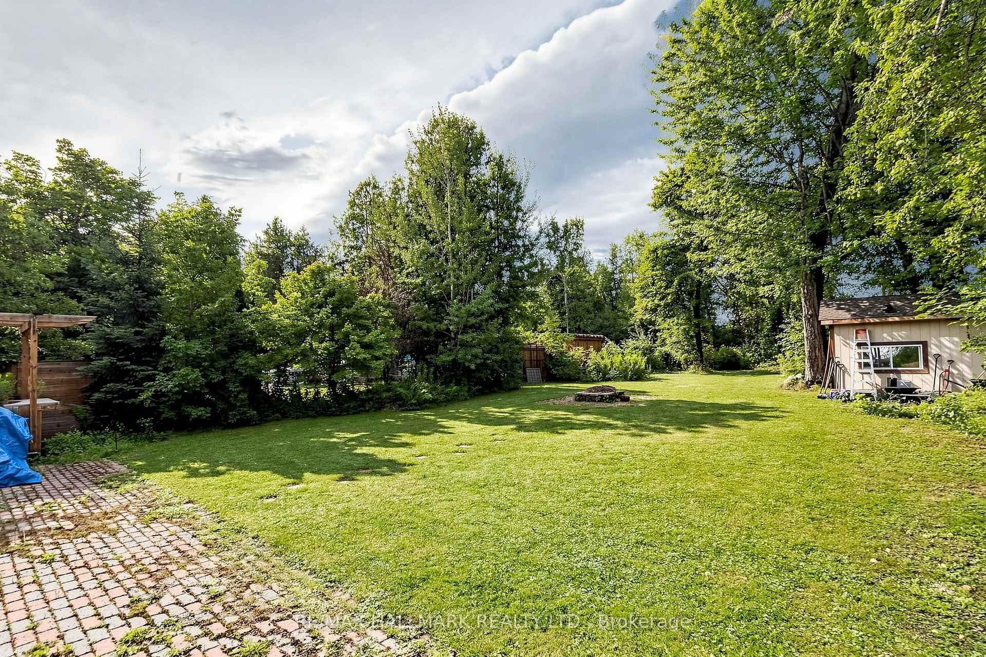 Photo 14 of 9771 Beachwood Road, Collingwood — HOMEH