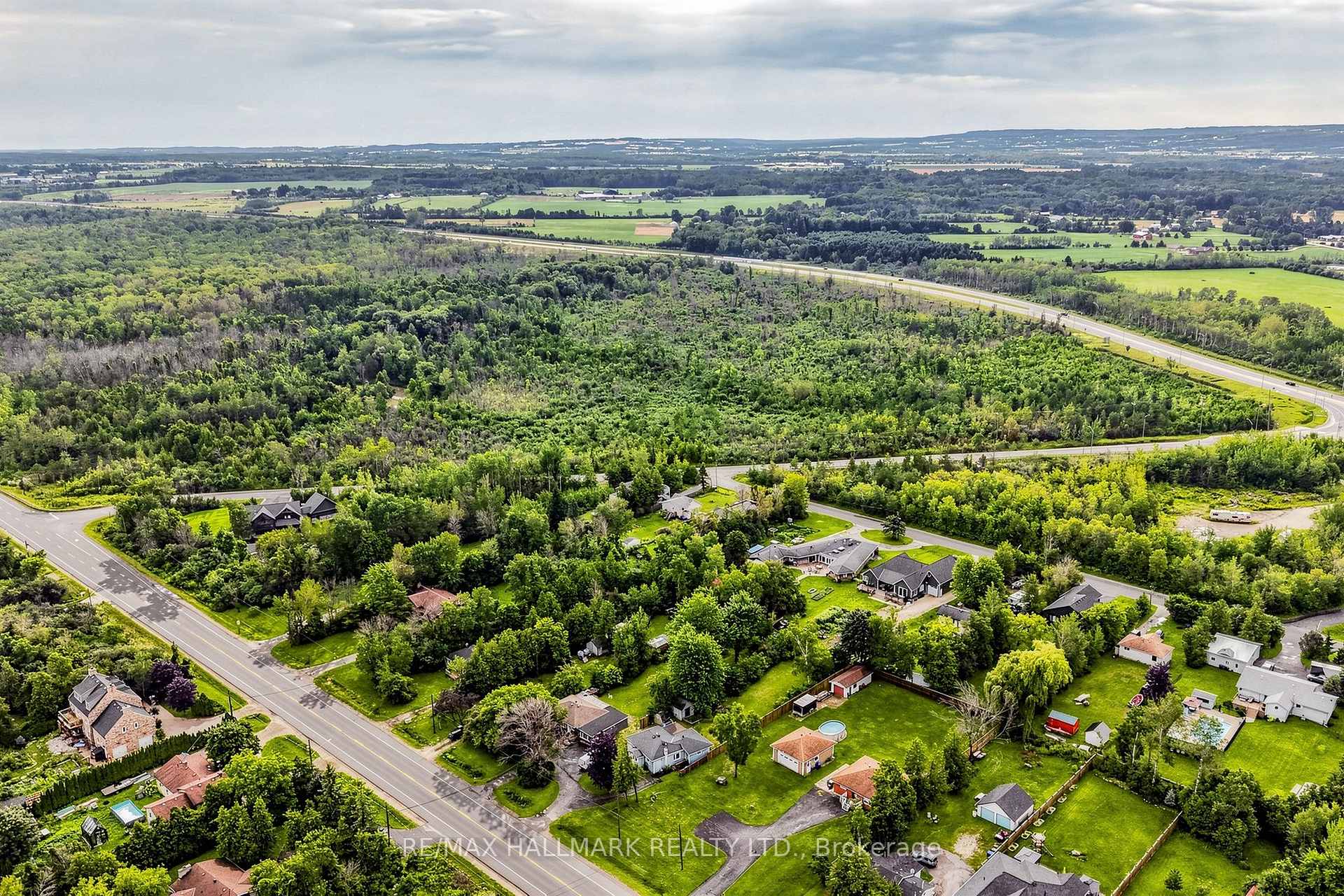 Photo 26 of 9771 Beachwood Road, Collingwood — HOMEH