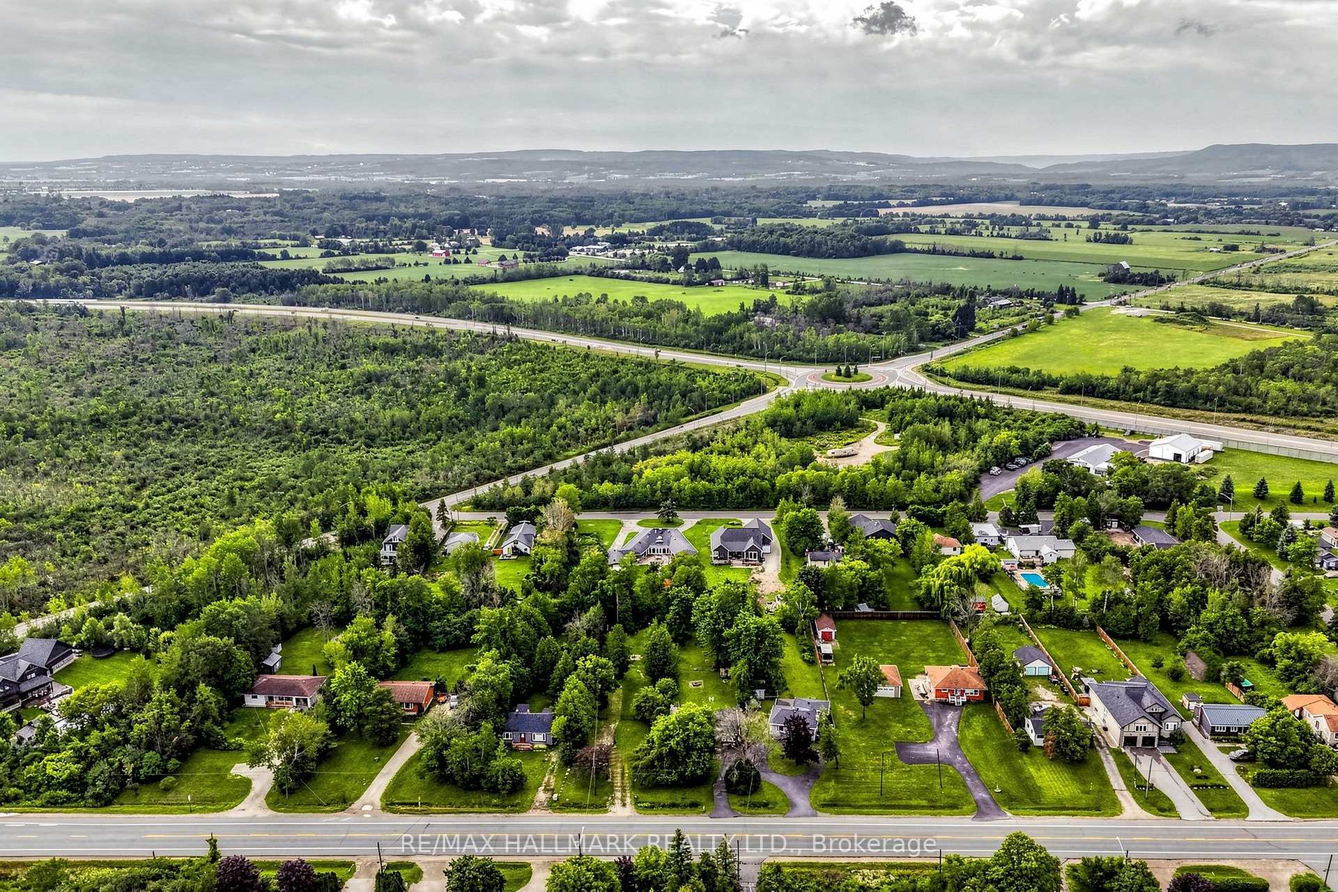 Photo 27 of 9771 Beachwood Road, Collingwood — HOMEH