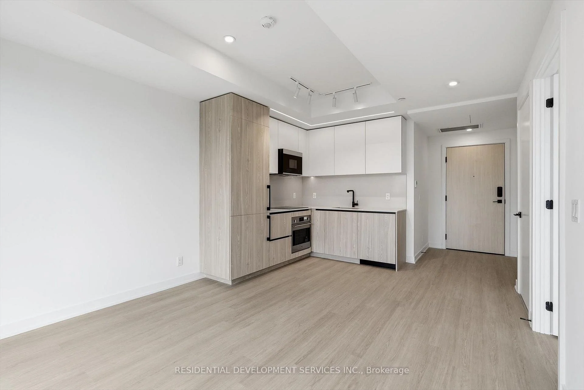 Photo 22 of Unit 1007, 699 Sheppard Avenue E, North York, Bayview Village — HOMEH