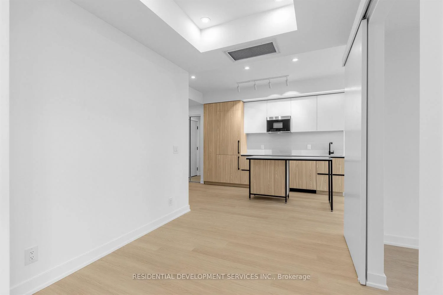 Photo 25 of Unit 1007, 699 Sheppard Avenue E, North York, Bayview Village — HOMEH