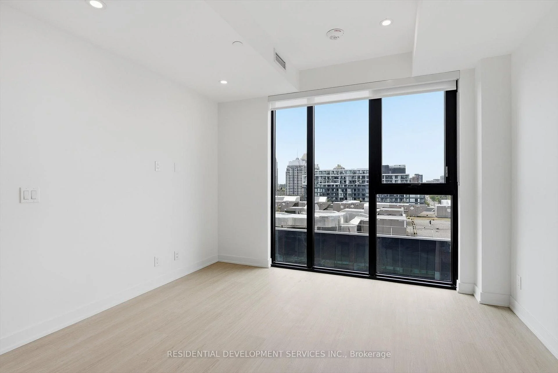 Photo 26 of Unit 1007, 699 Sheppard Avenue E, North York, Bayview Village — HOMEH