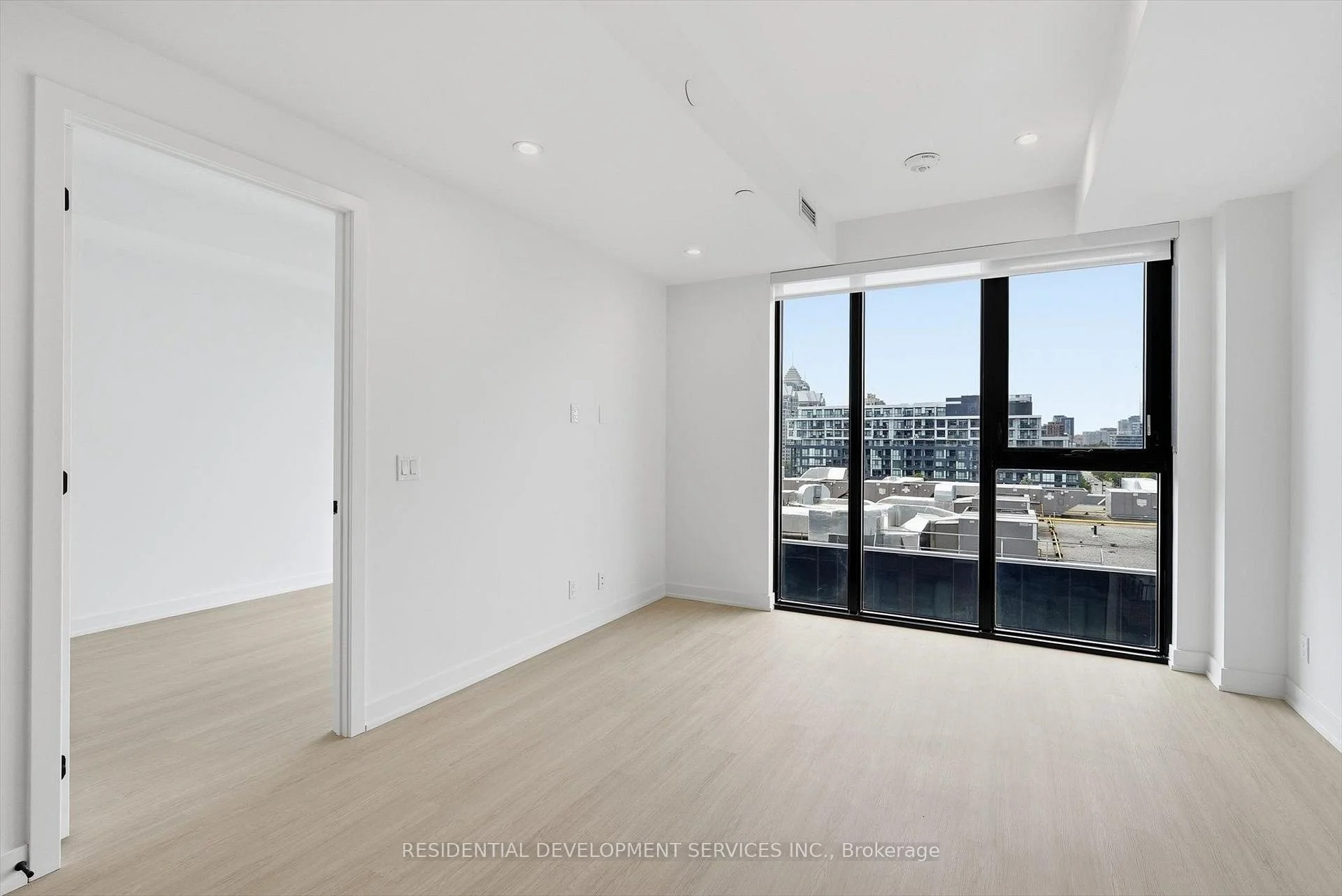 Photo 30 of Unit 1007, 699 Sheppard Avenue E, North York, Bayview Village — HOMEH