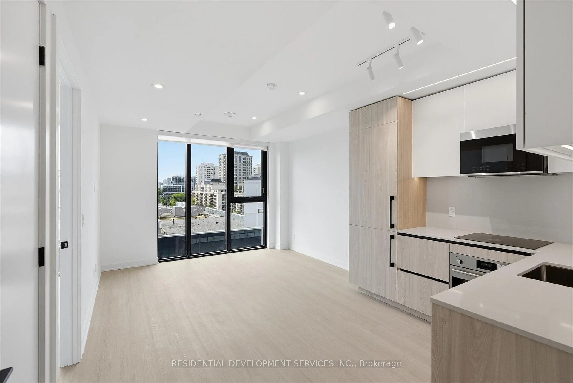 Photo 32 of Unit 1007, 699 Sheppard Avenue E, North York, Bayview Village — HOMEH