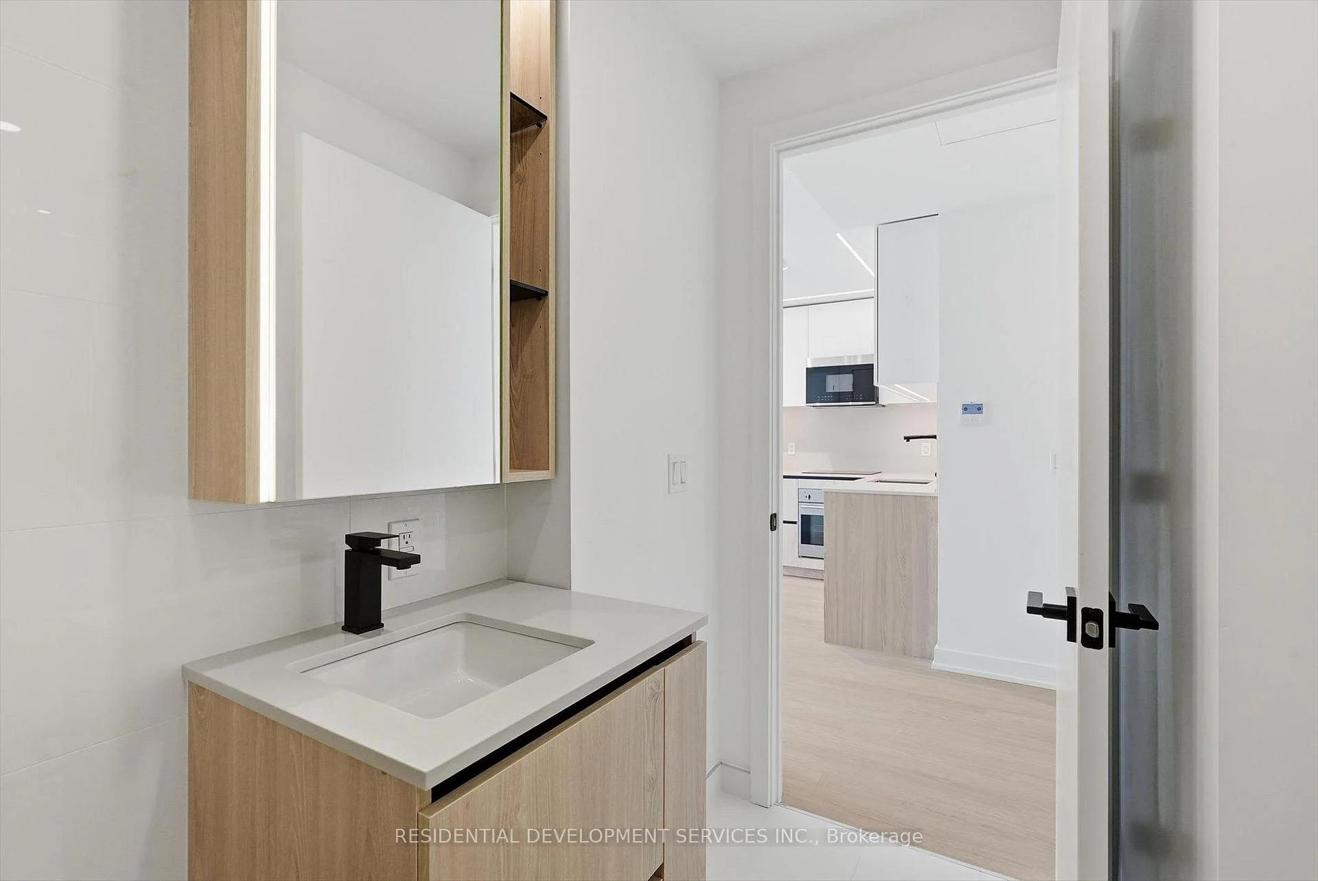 Photo 44 of Unit 1007, 699 Sheppard Avenue E, North York, Bayview Village — HOMEH