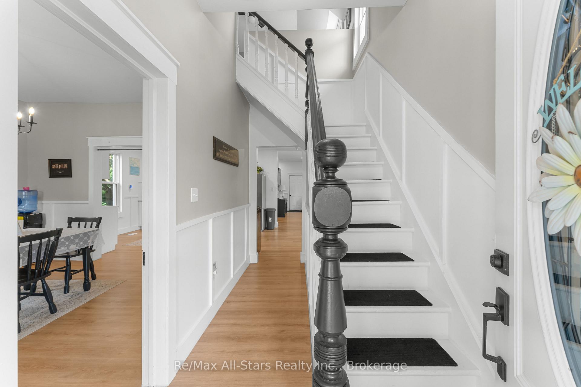 Photo 9 of 21 Francis Street E, Kawartha Lakes, Fenelon Falls — HOMEH