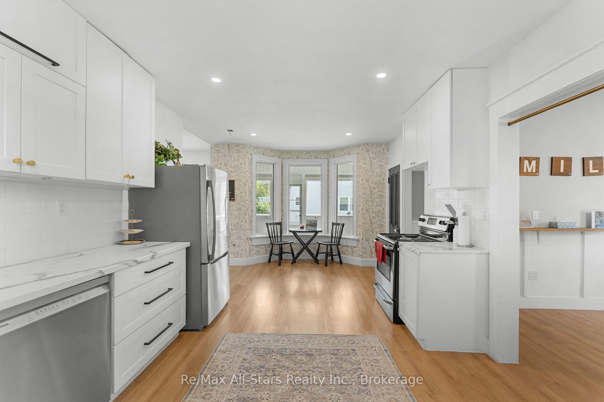 Photo 13 of 21 Francis Street E, Kawartha Lakes, Fenelon Falls — HOMEH