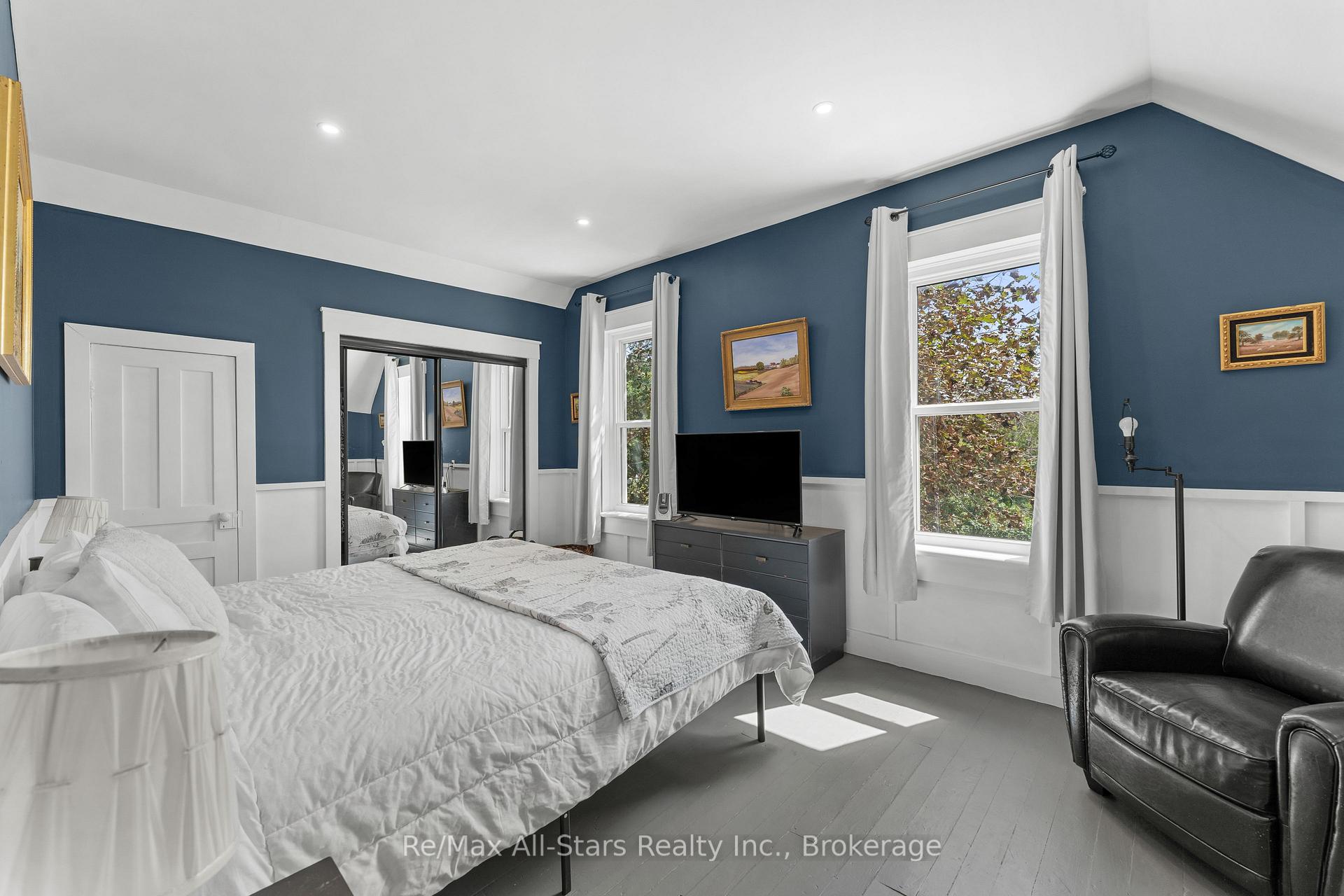 Photo 22 of 21 Francis Street E, Kawartha Lakes, Fenelon Falls — HOMEH
