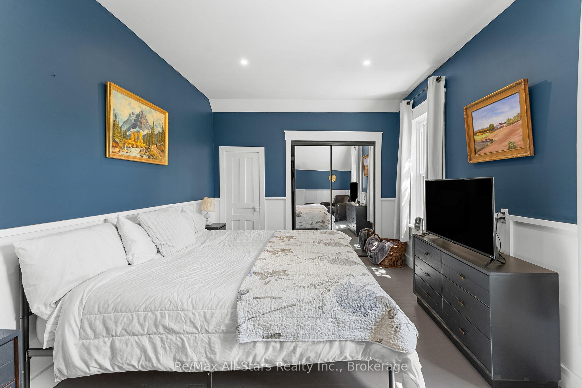 Photo 23 of 21 Francis Street E, Kawartha Lakes, Fenelon Falls — HOMEH