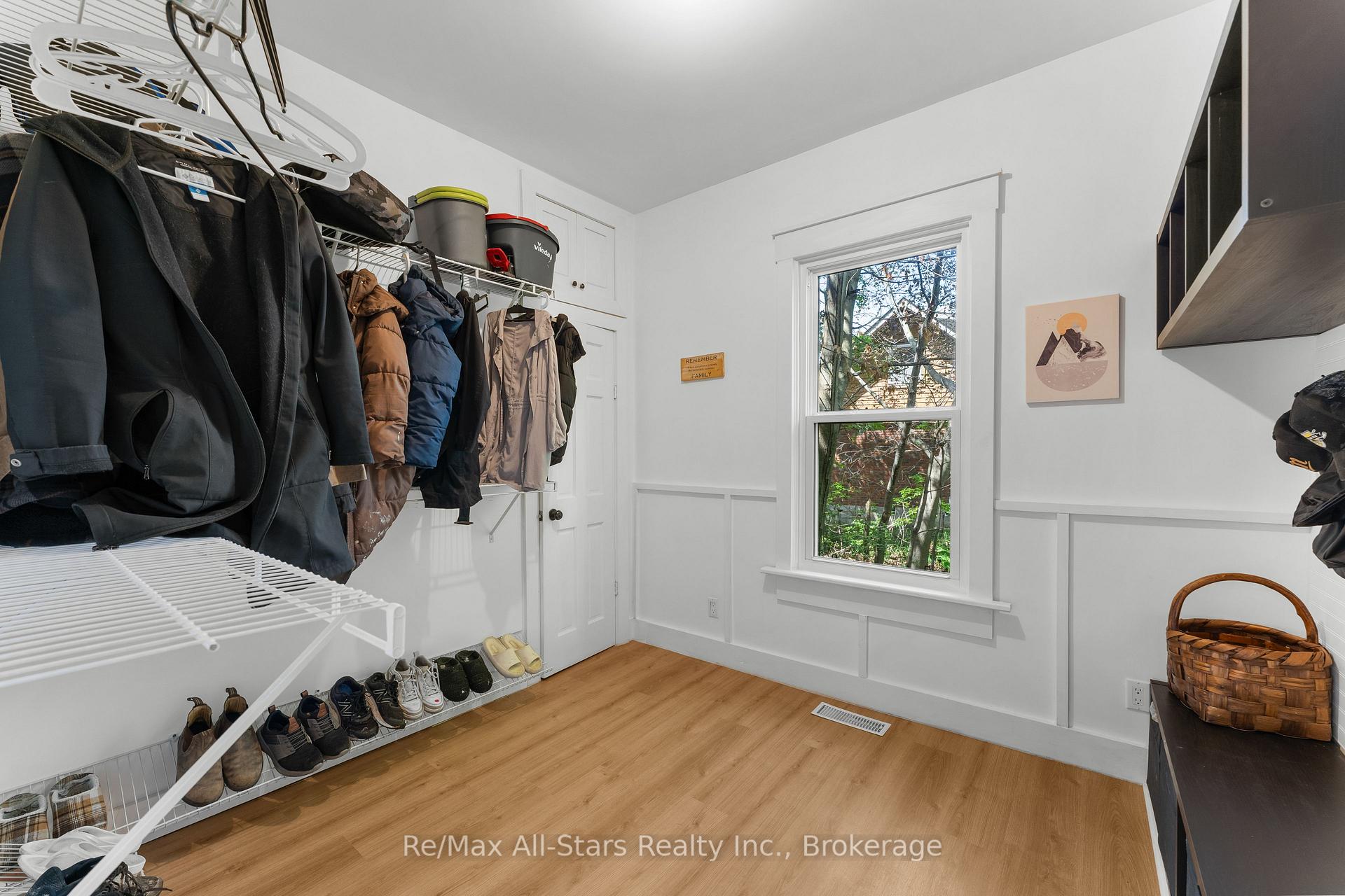 Photo 33 of 21 Francis Street E, Kawartha Lakes, Fenelon Falls — HOMEH
