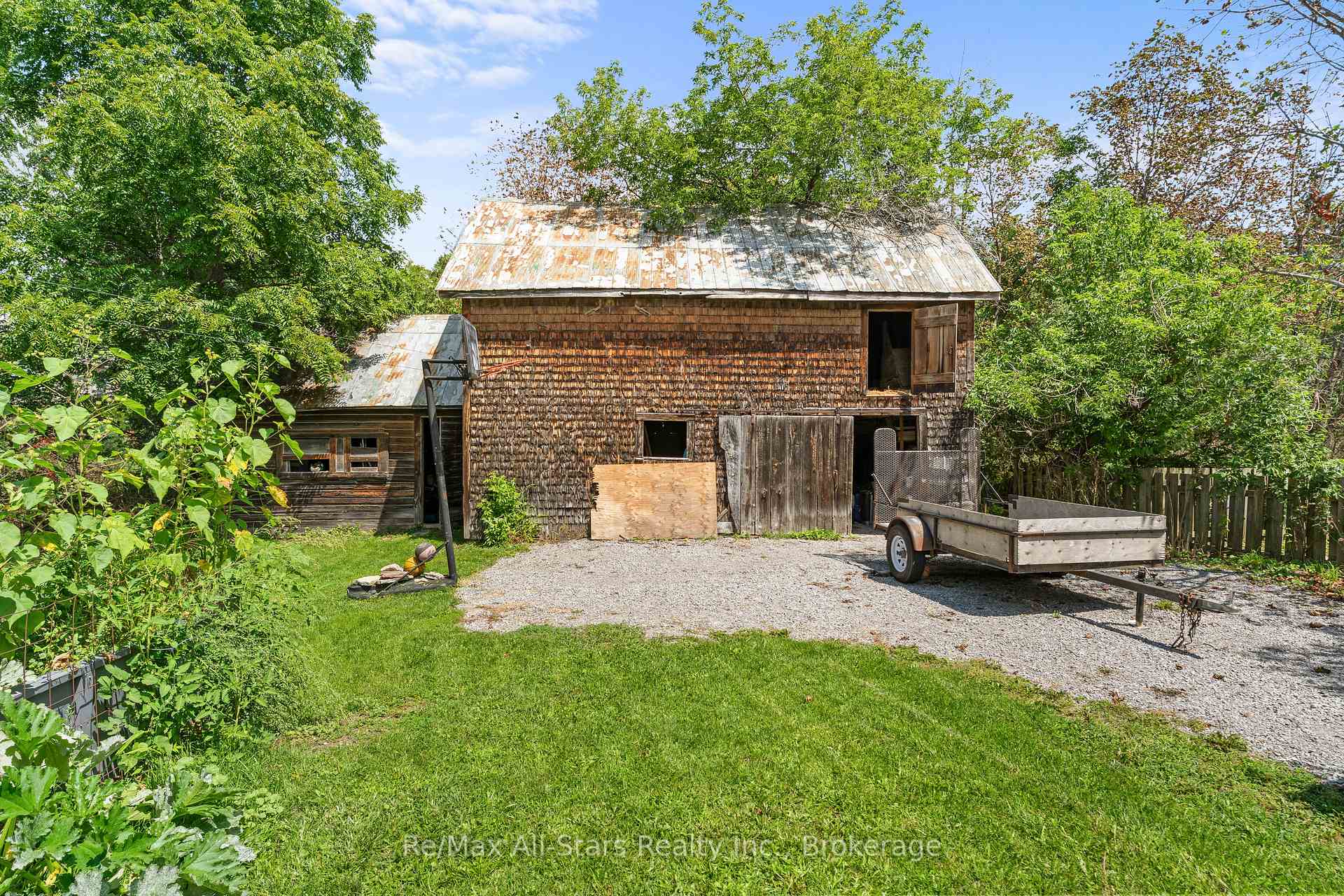 Photo 45 of 21 Francis Street E, Kawartha Lakes, Fenelon Falls — HOMEH