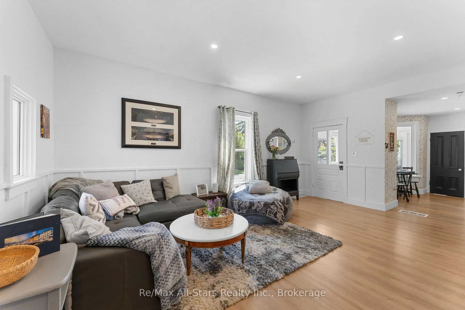 Photo 34 of 21 Francis Street E, Kawartha Lakes, Fenelon Falls — HOMEH
