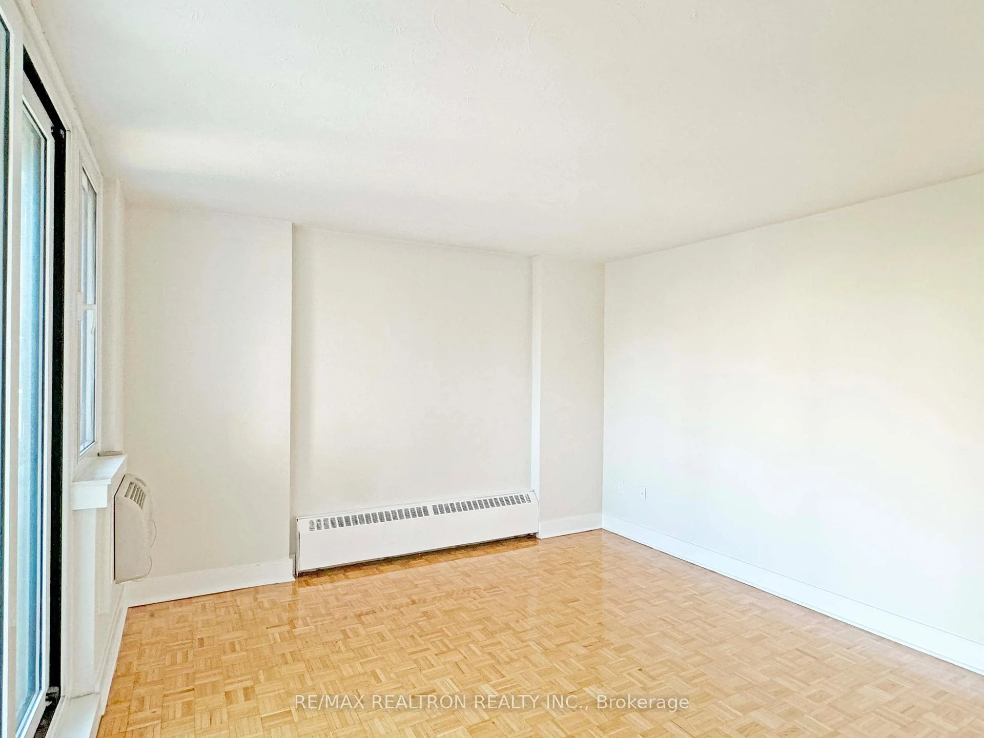 Photo 14 of Unit 201, 485 Huron Street, Toronto, The Annex — HOMEH