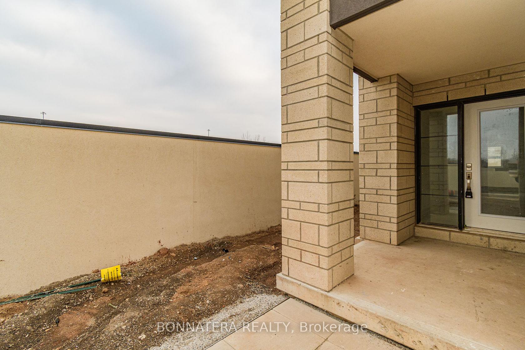 Photo 5 of Unit 59, 1121 Cooke Boulevard, Burlington, LaSalle — HOMEH
