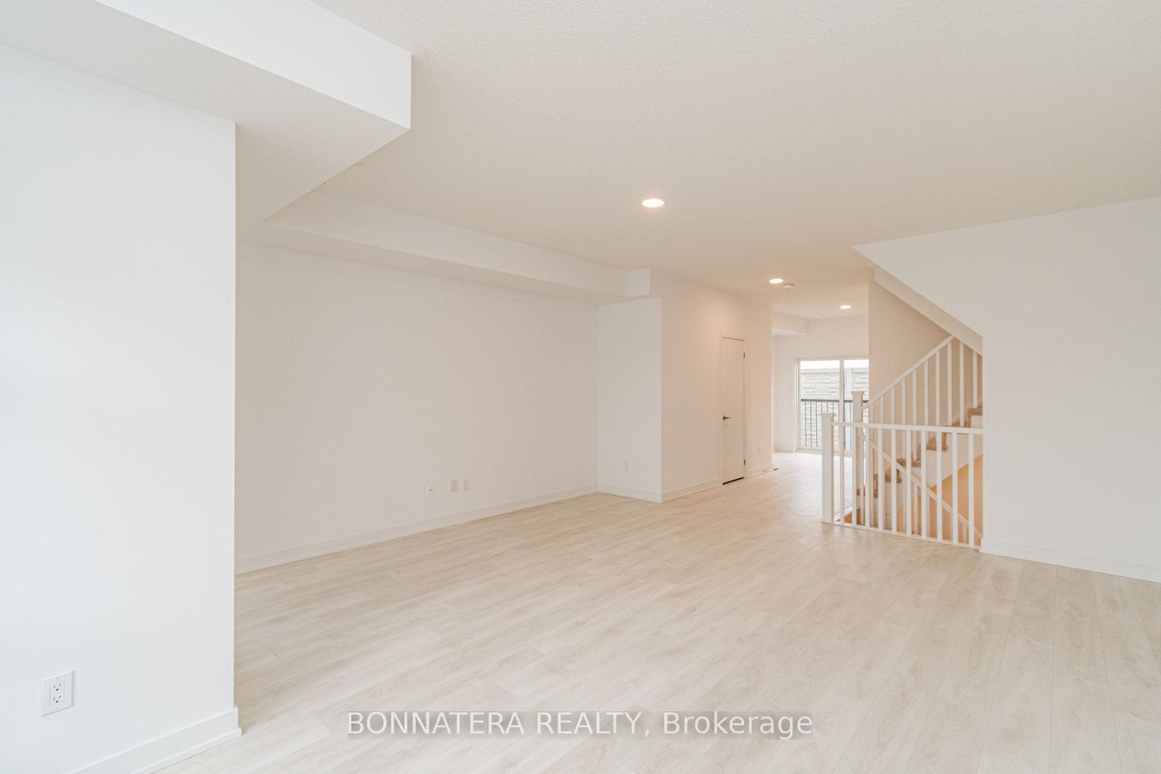 Photo 13 of Unit 59, 1121 Cooke Boulevard, Burlington, LaSalle — HOMEH