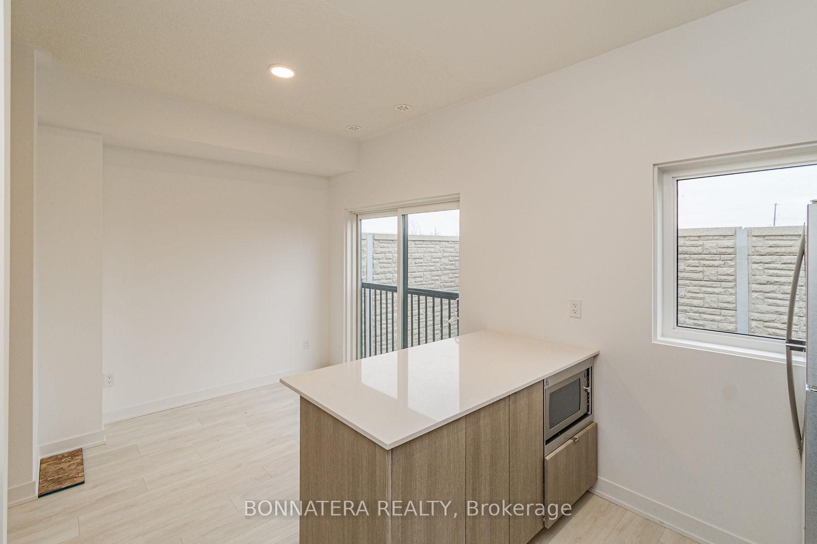 Photo 23 of Unit 59, 1121 Cooke Boulevard, Burlington, LaSalle — HOMEH