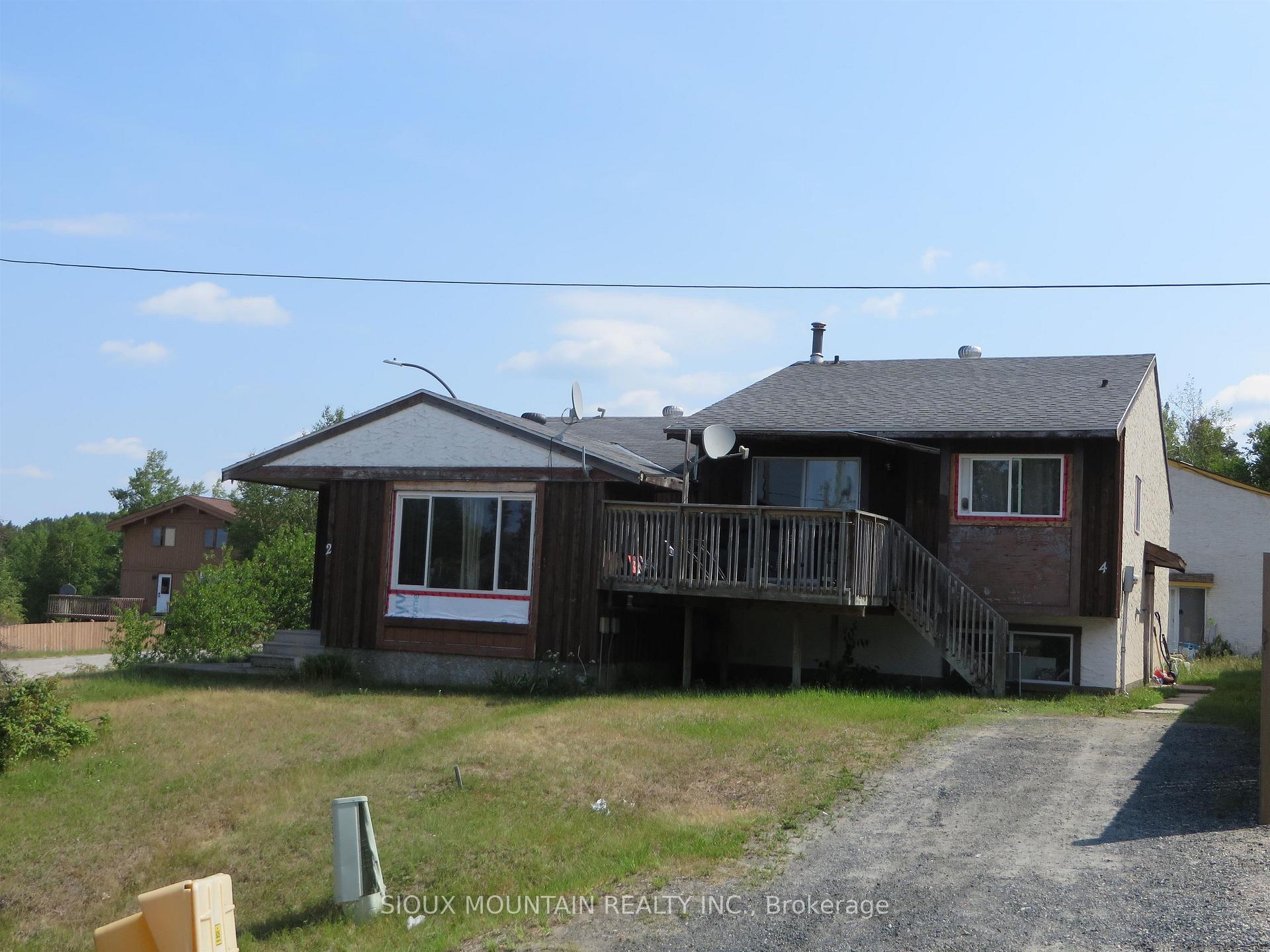 Front of 2 & 4 Ohman Avenue