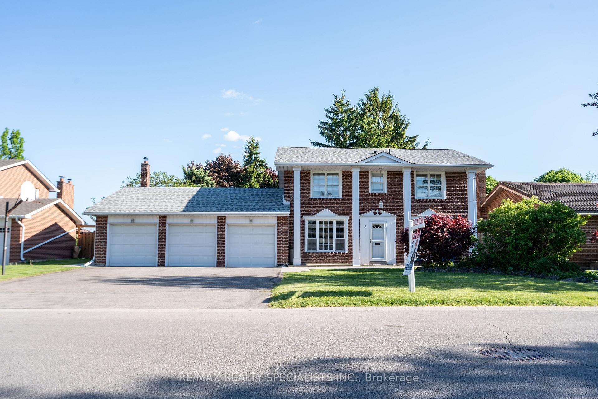Photo 1 of 8 River View Drive, Brampton, Brampton East — HOMEH