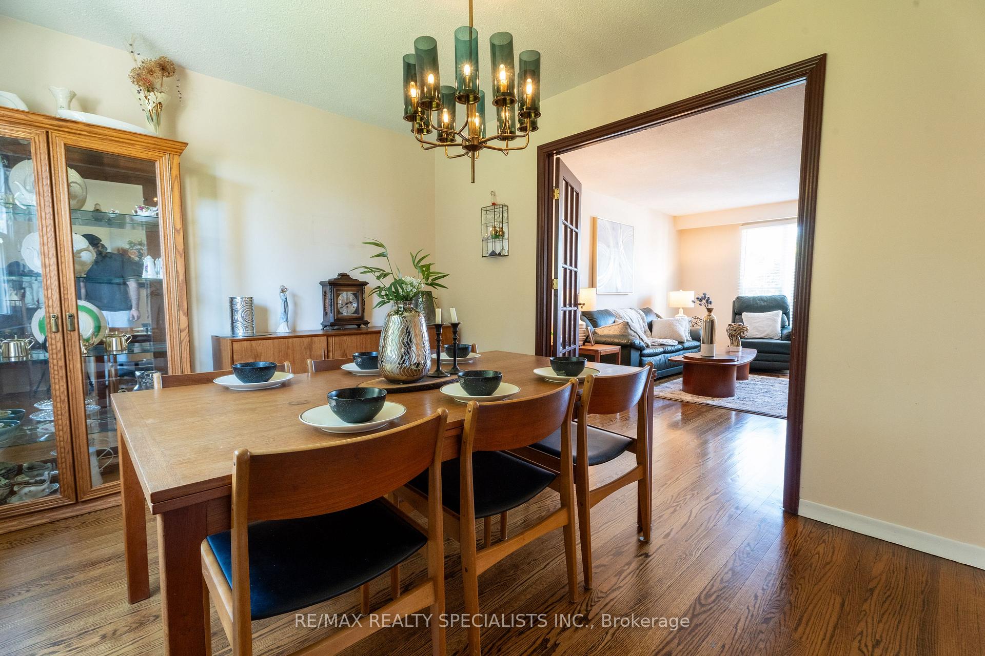 Photo 12 of 8 River View Drive, Brampton, Brampton East — HOMEH