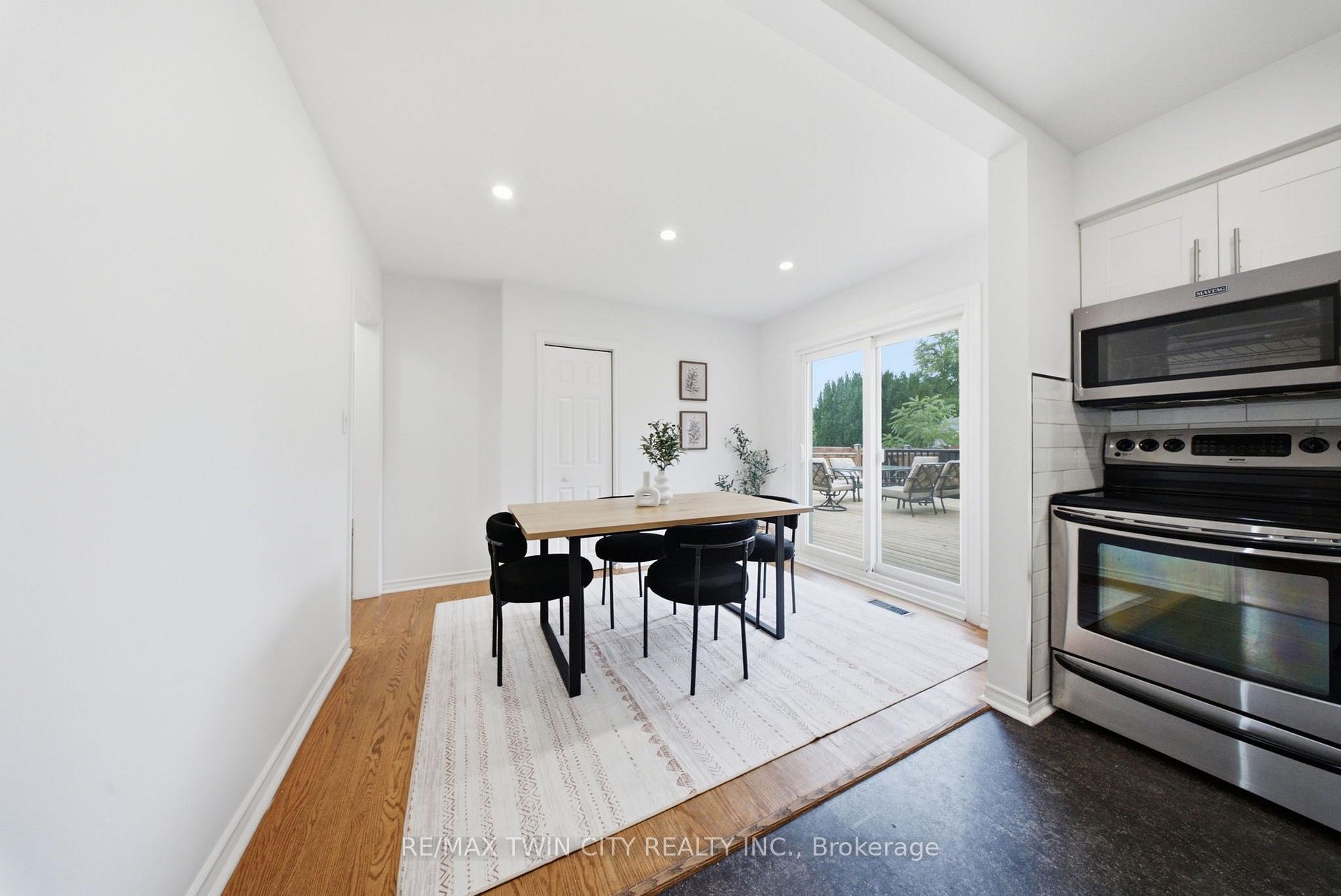 Photo 10 of 2 Frontenac Avenue, Brantford, Fairview/Greenbrier — HOMEH