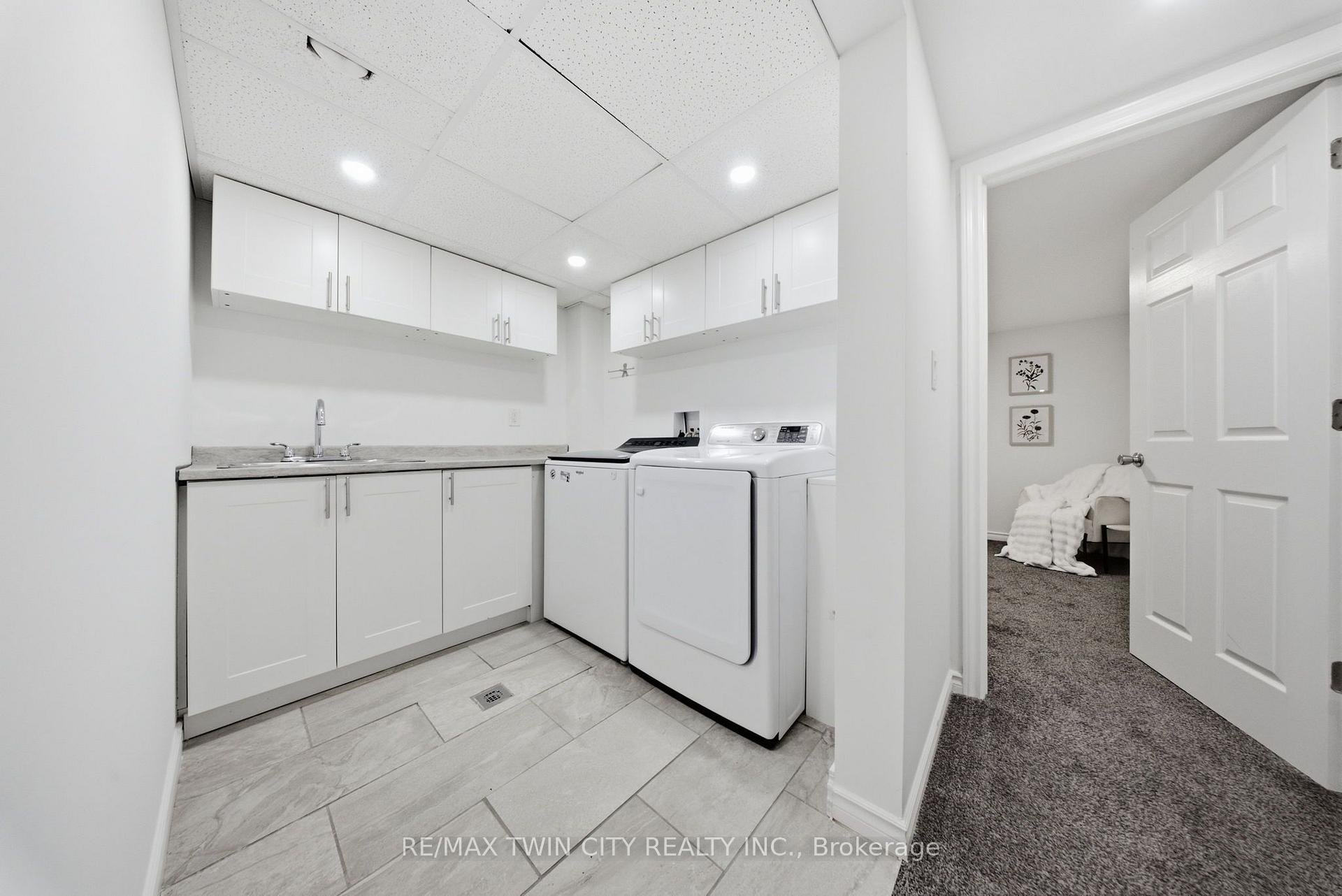 Photo 22 of 2 Frontenac Avenue, Brantford, Fairview/Greenbrier — HOMEH