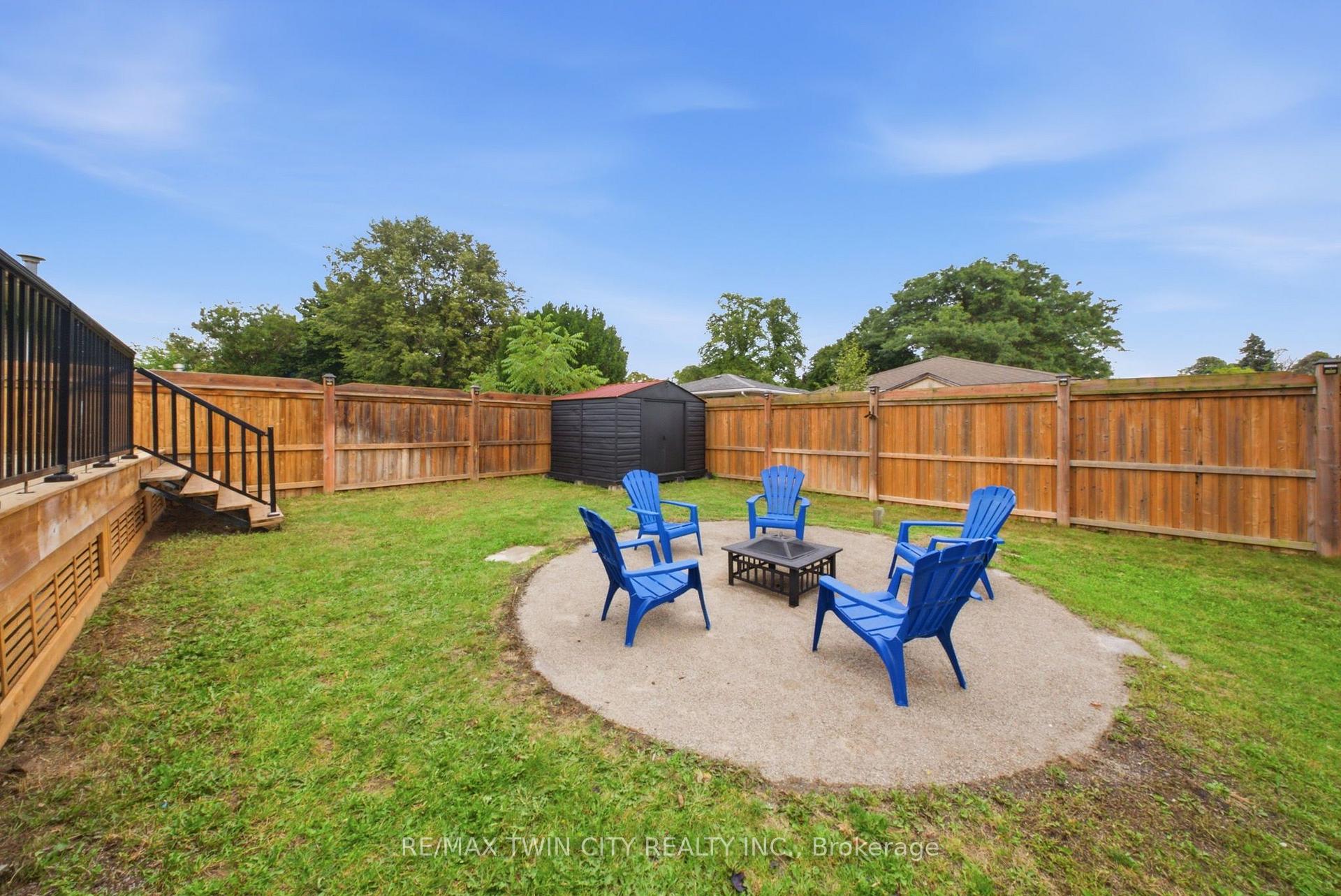 Photo 24 of 2 Frontenac Avenue, Brantford, Fairview/Greenbrier — HOMEH