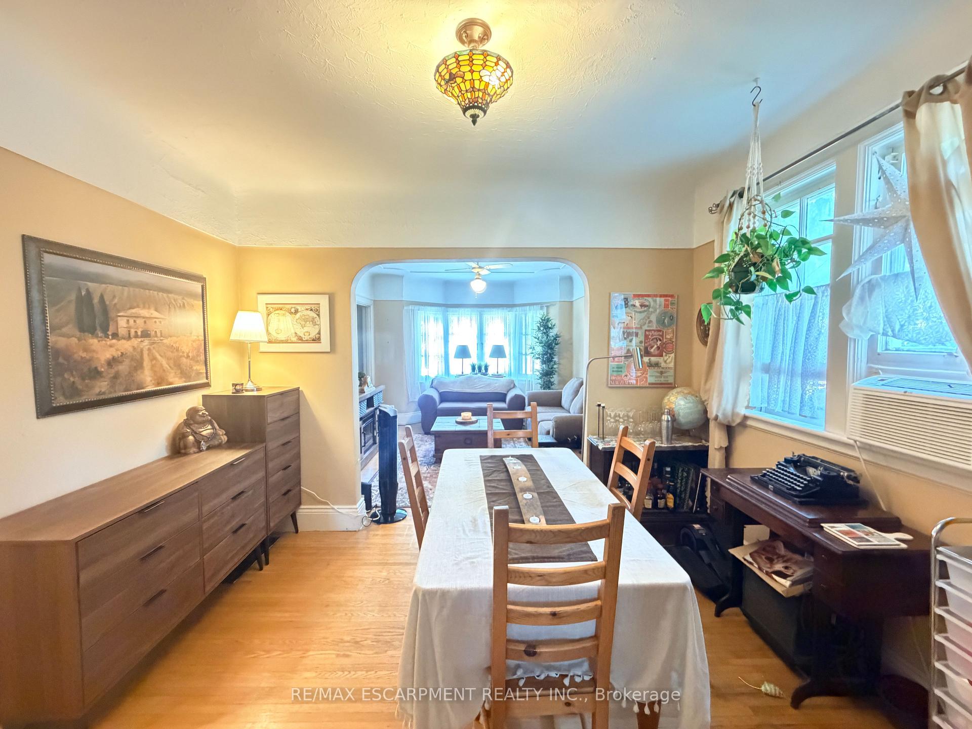 Photo 9 of 1 Norwood Road, Hamilton, Westdale — HOMEH