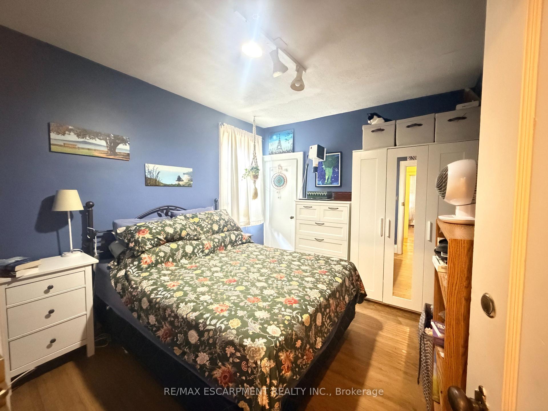 Photo 12 of 1 Norwood Road, Hamilton, Westdale — HOMEH
