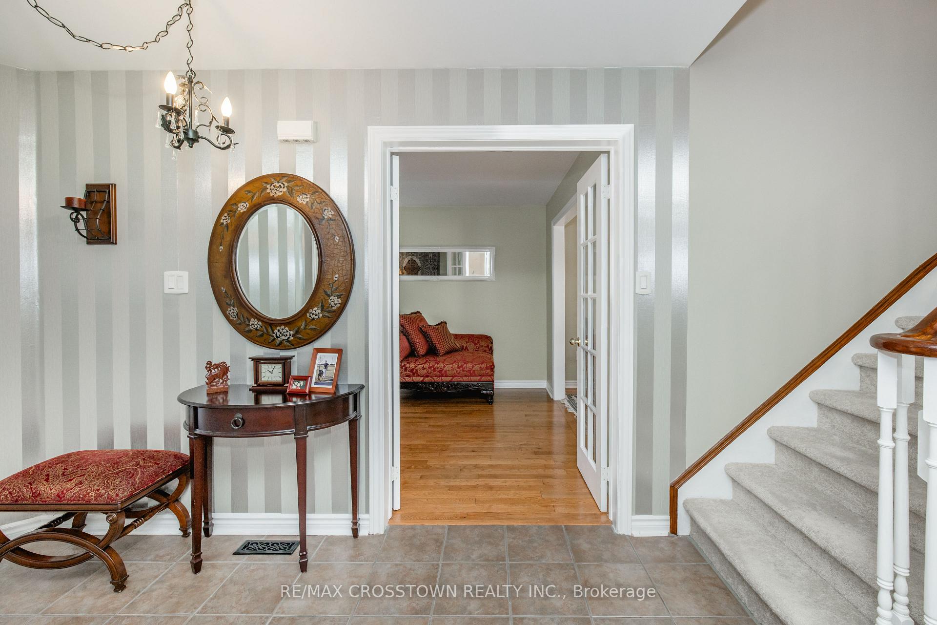 Photo 9 of 5 Kelsey Crescent, Barrie, Ardagh — HOMEH