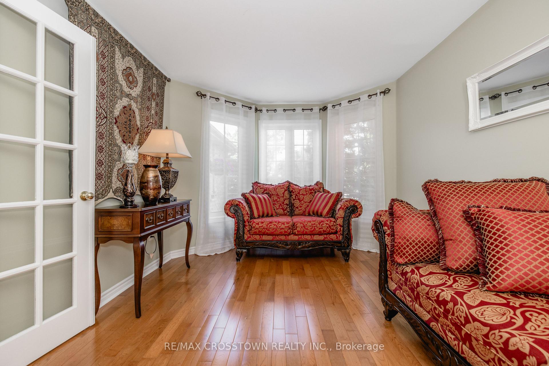 Photo 11 of 5 Kelsey Crescent, Barrie, Ardagh — HOMEH